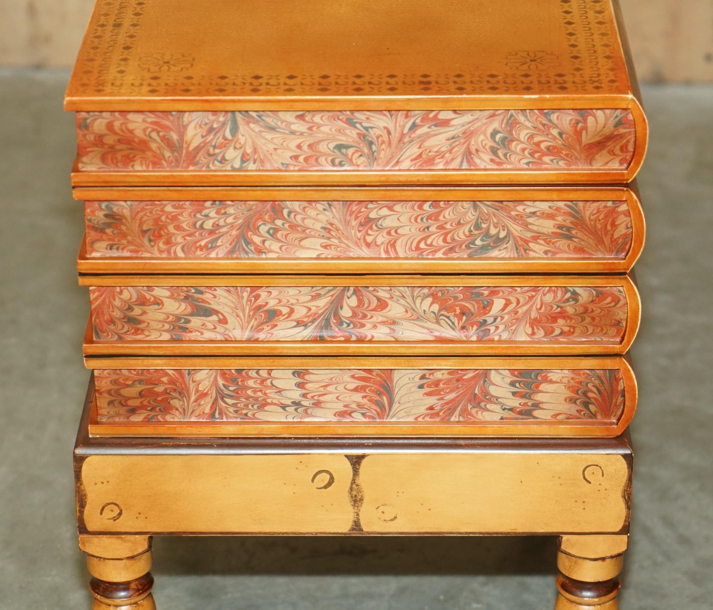 PAIR OF FAUX BOOK TOPPED SiDE END LAMP WINE TABLES WITH HIDDEN INTERNAL STORAGE For Sale 2