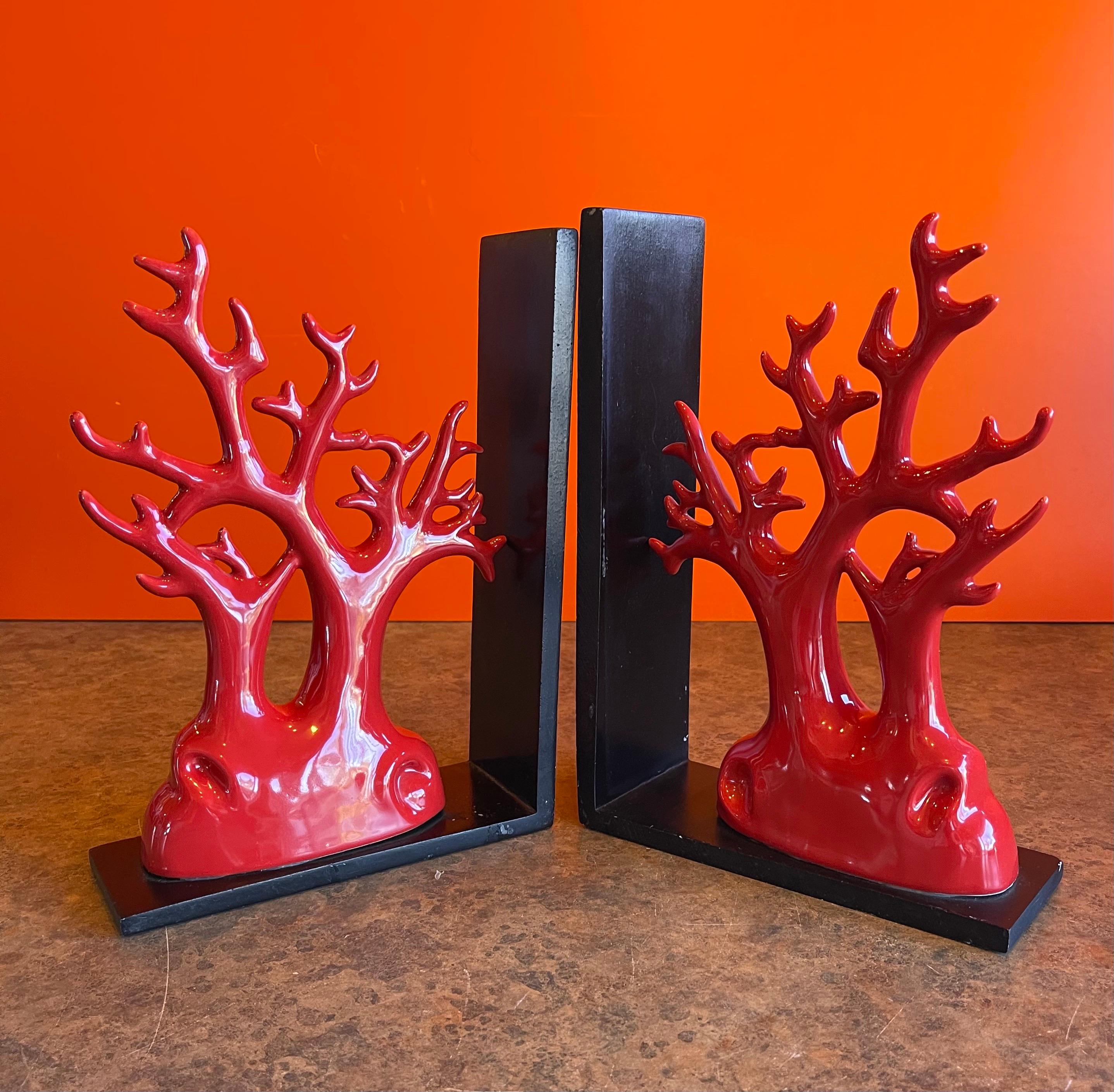 Pair of Faux Coral Ceramic Bookends In Good Condition For Sale In San Diego, CA