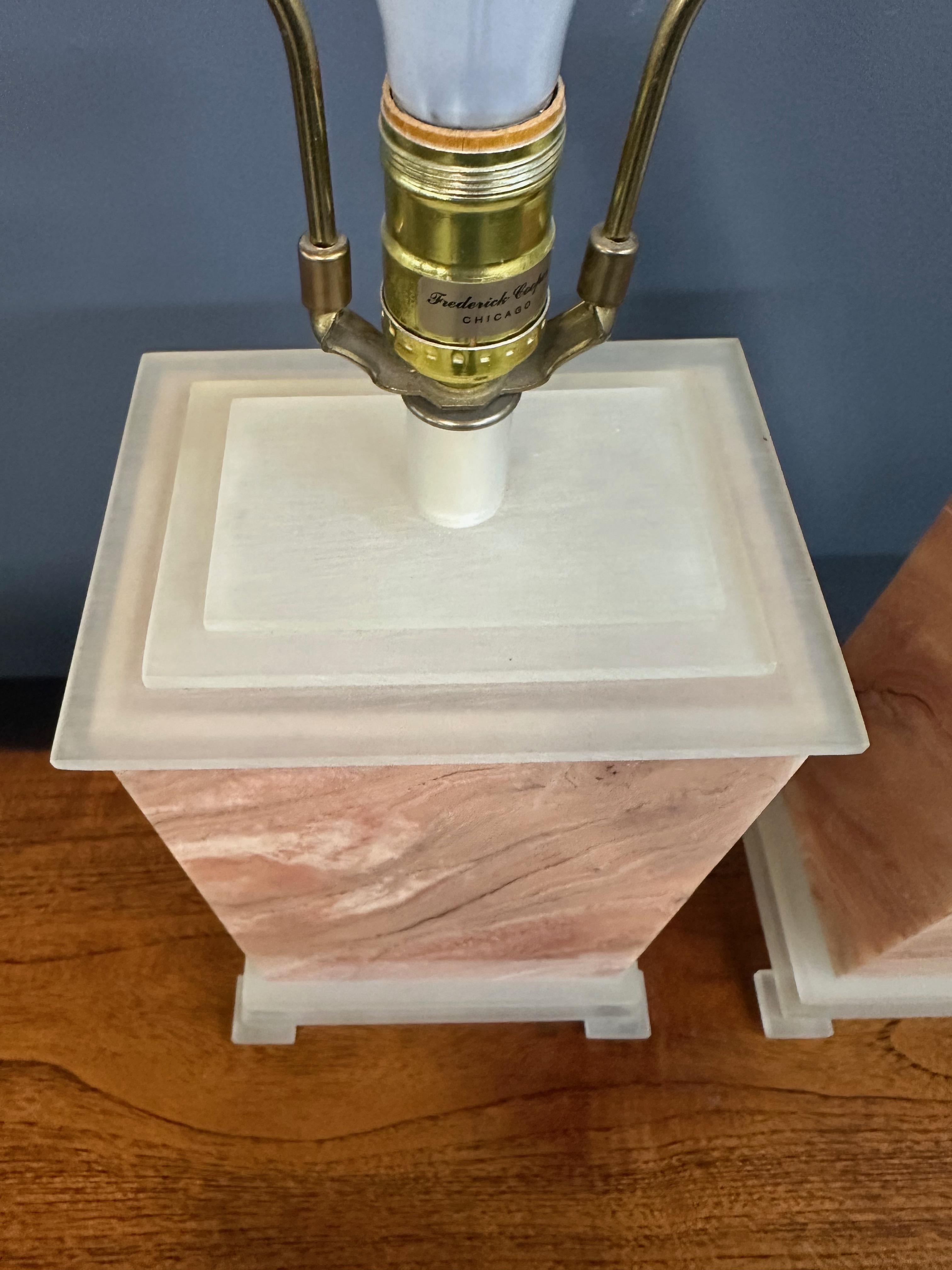 Pair of Faux Marble Table Lamps by Frederick Cooper, 1990 with Brushed Acrylic en Bueno estado para la venta en Philadelphia, PA