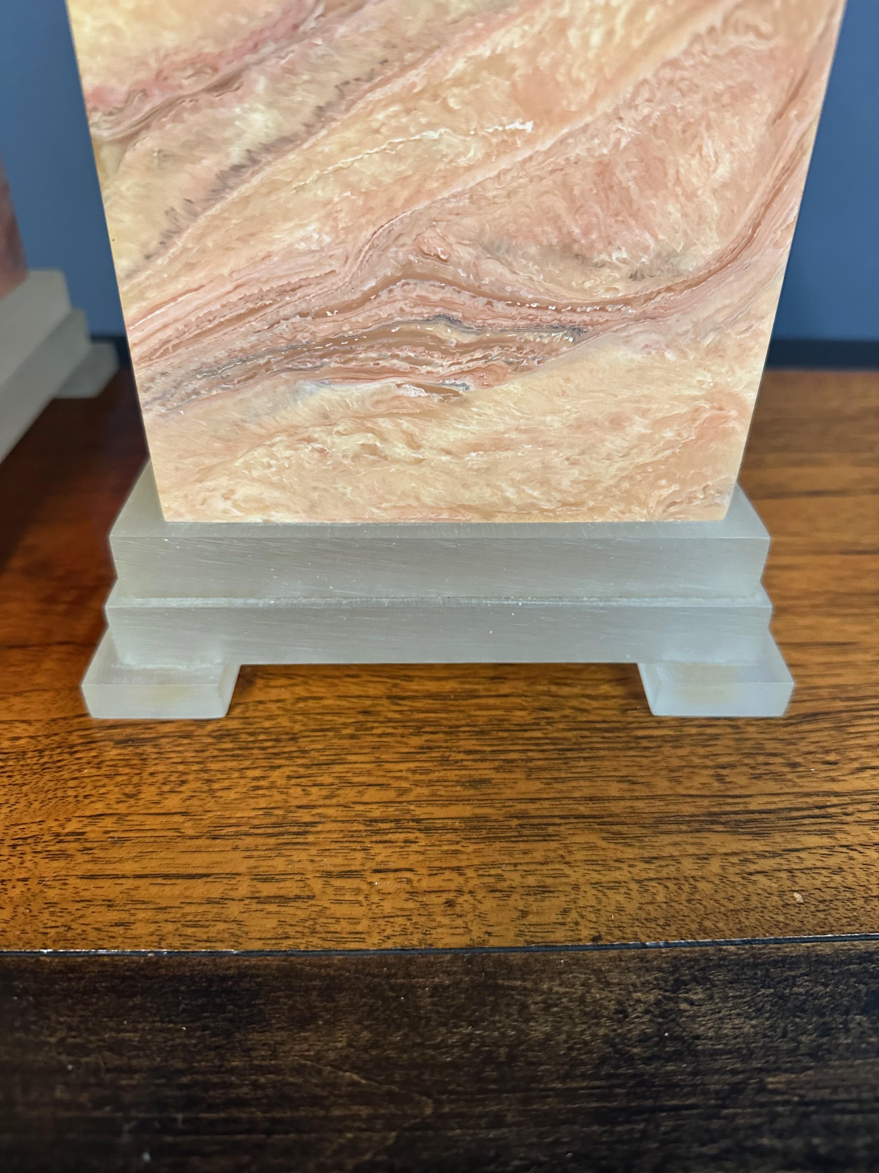 Pair of Faux Marble Table Lamps by Frederick Cooper, 1990 with Brushed Acrylic en venta 2