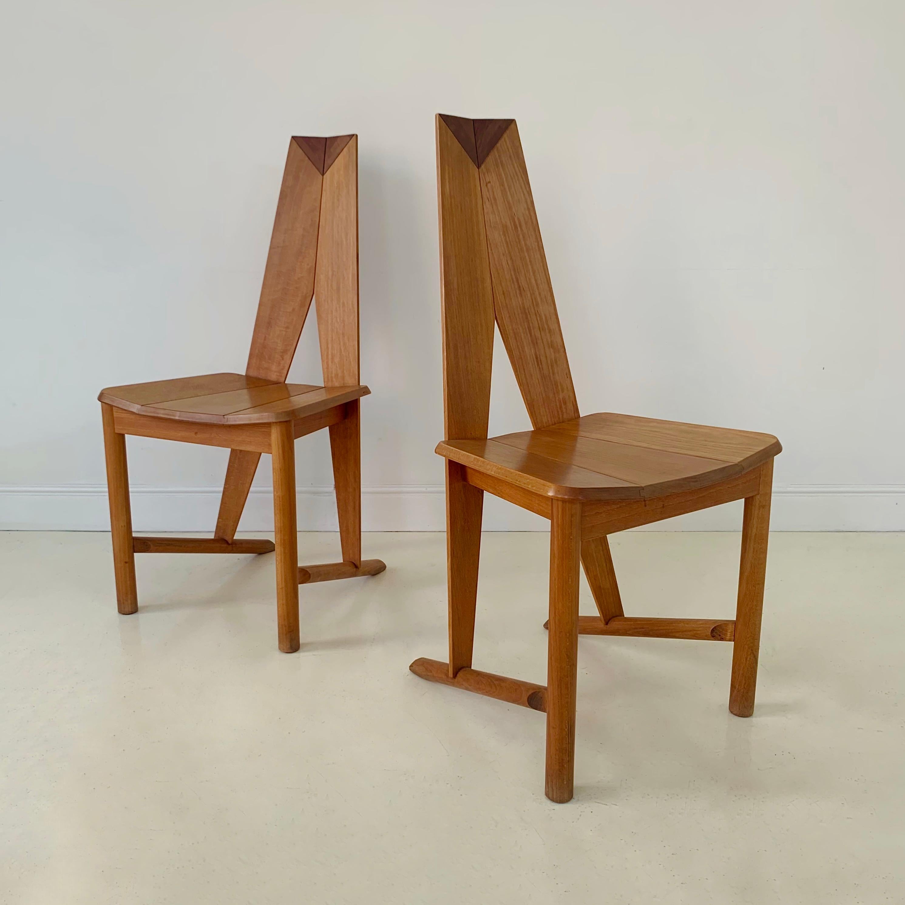 Scandinavian Modern  Pair of FCH1A Dining Chairs Edited By Seltz, circa 1980, France. For Sale
