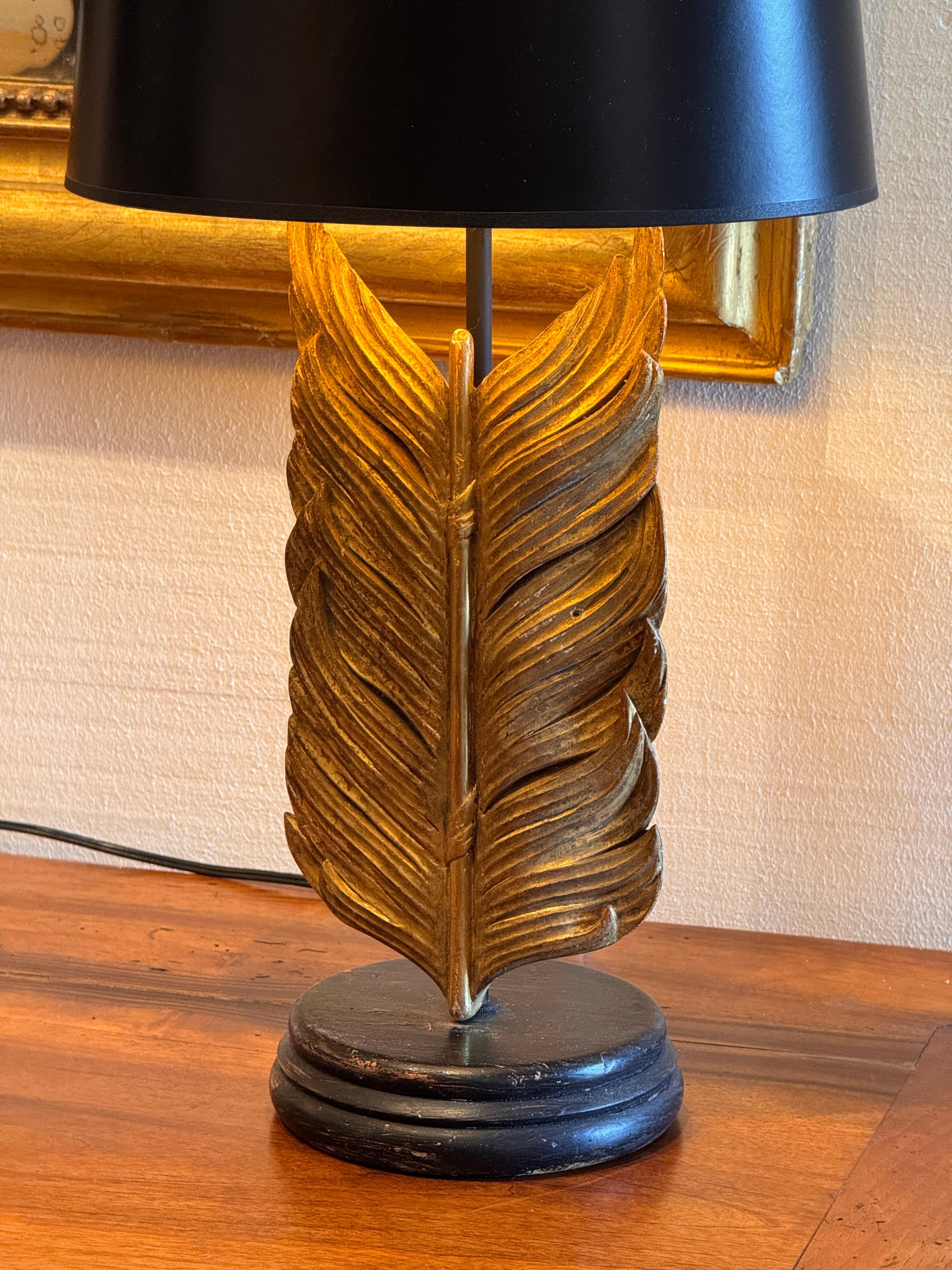Paar Tischlampen mit Federmotiv im Angebot 5