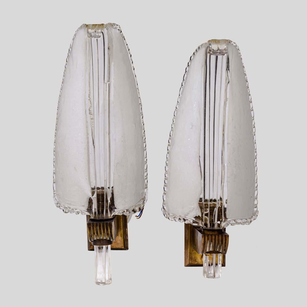 Pair of Feather shaped glass sconces Murano glass by Tomaso Buzzi  In Good Condition For Sale In London, GB