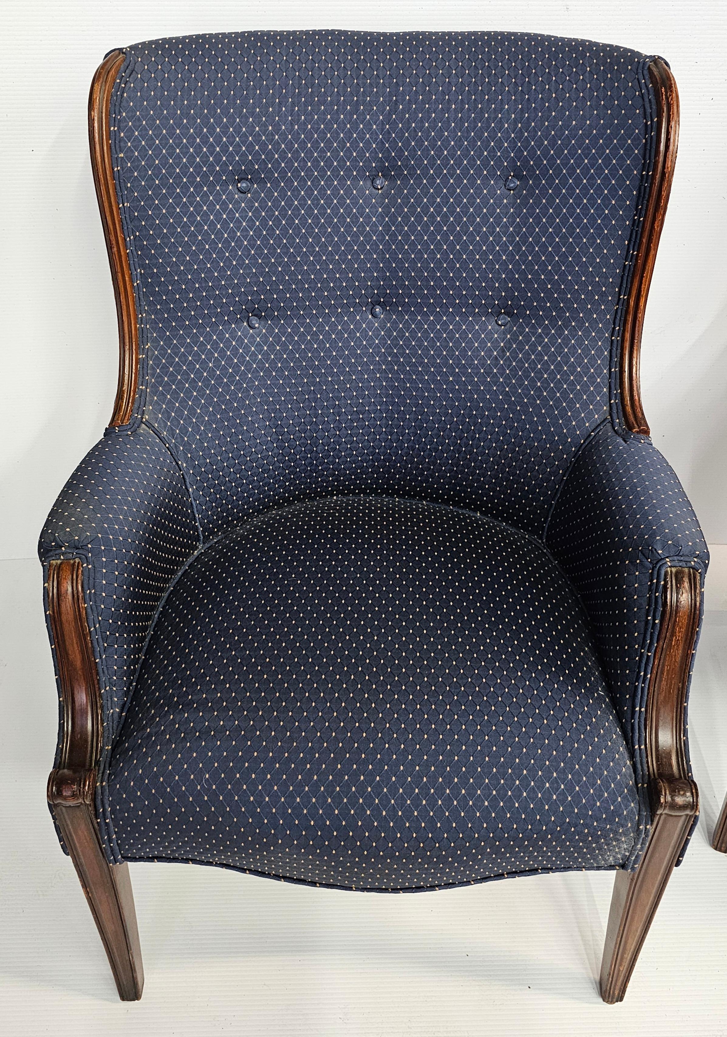 Pareja de Sillones Wingback de Caoba y Tapizados de Estilo Federal Desconocido en venta