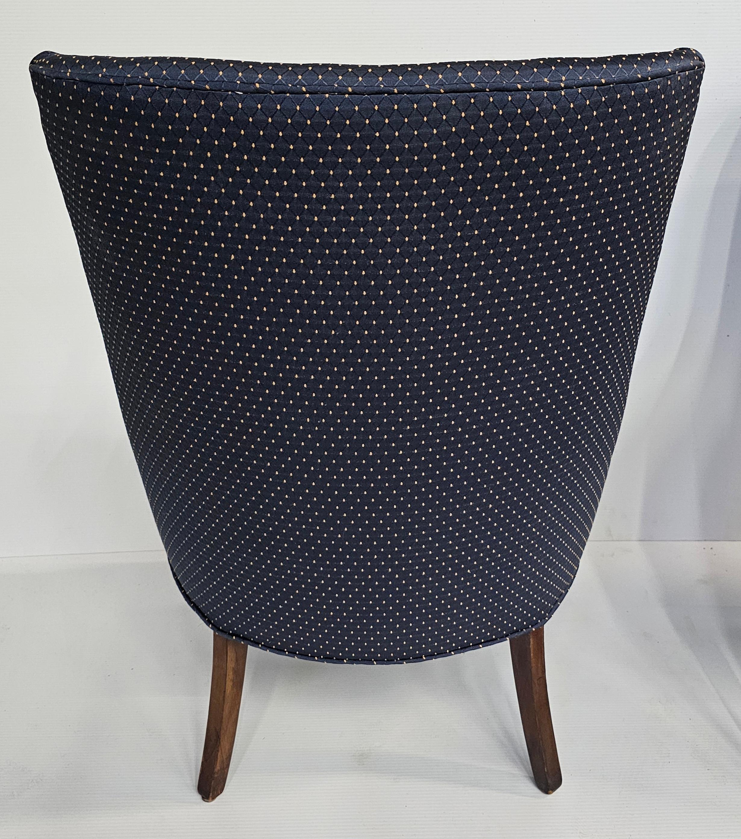 Pareja de Sillones Wingback de Caoba y Tapizados de Estilo Federal en Bueno estado para la venta en Germantown, MD