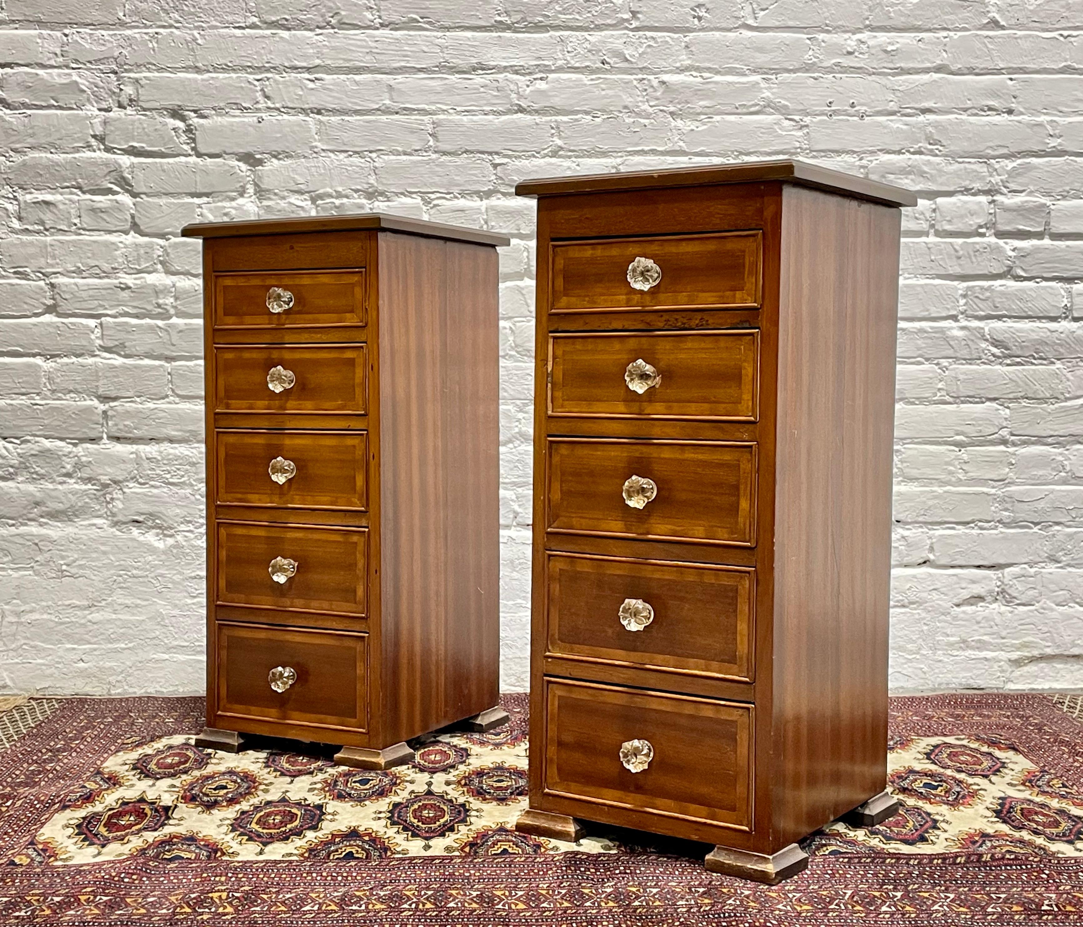 PAIR of Federal Style Mahogany CABINETS, c. early 1900's In Good Condition For Sale In Weehawken, NJ