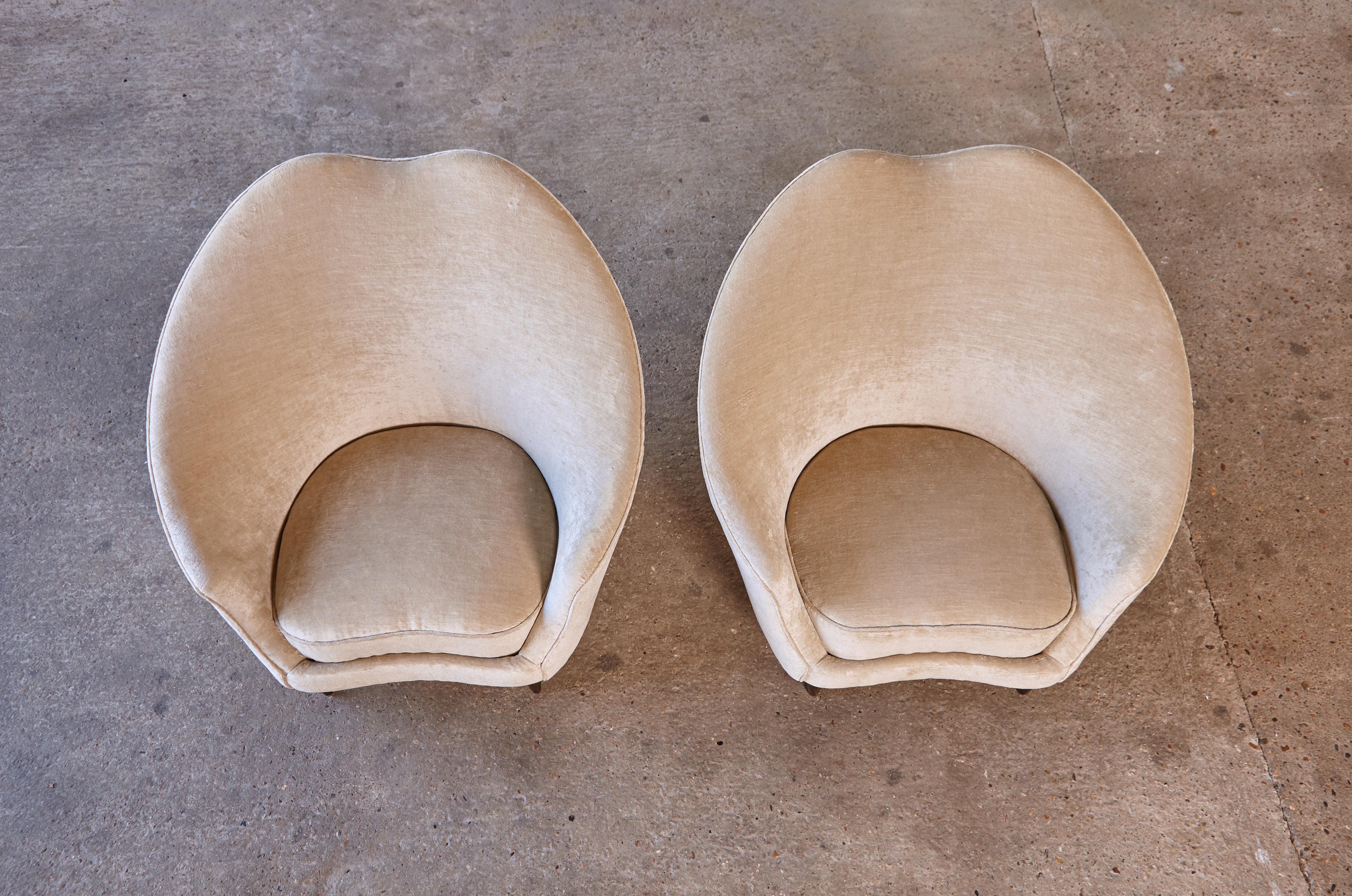 Pair of Federico Munari Lounge Chairs, Italy, 1950s 3