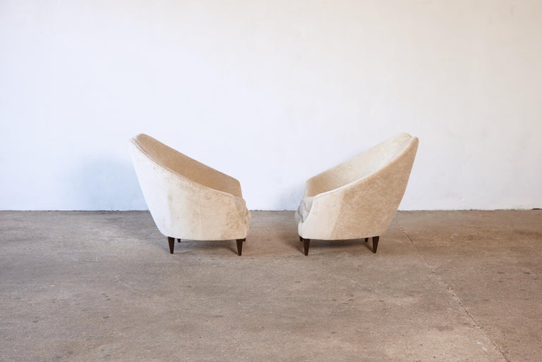 20th Century Pair of Federico Munari Lounge Chairs, Italy, 1950s