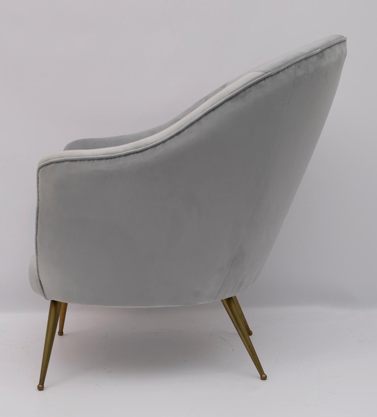 Pair of Federico Munari Mid-Century Modern Italian Velvet Armchairs, 1950s For Sale 3