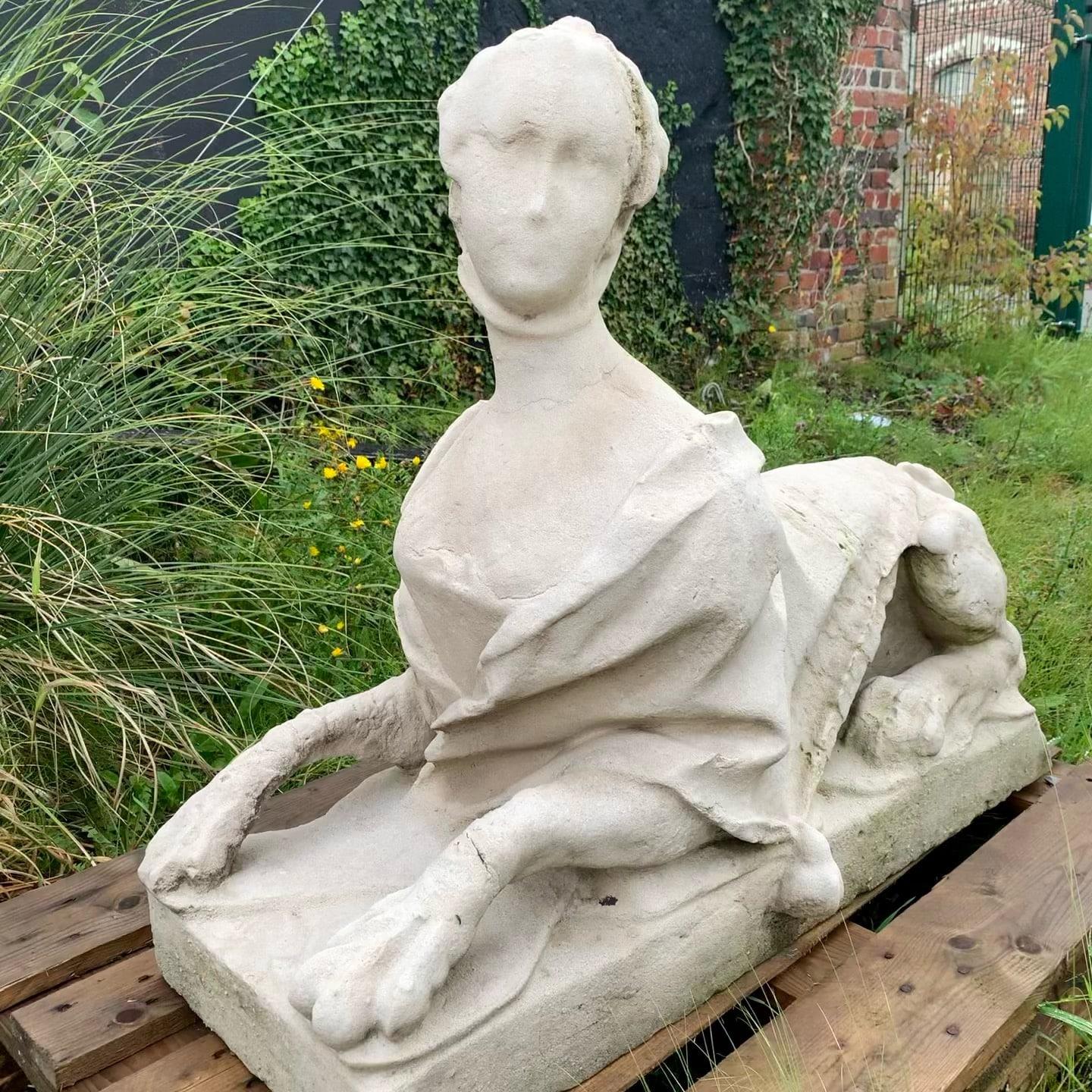 Pair of Female Sphinx Statues in Carved Stone – 19th Century
Dimensions: 110 × 36 × 84 cm (each)

Elegant pair of carved stone statues depicting female sphinxes, combining grace and strength in a classical reclining pose. Sculpted with refined