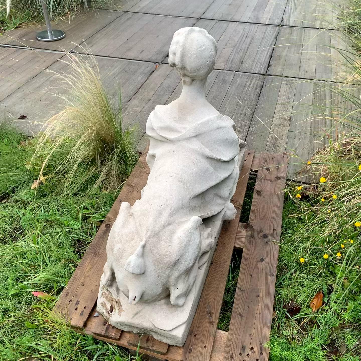 Pair of Female Sphinx Statues in Carved Stone – 19th Century For Sale 1