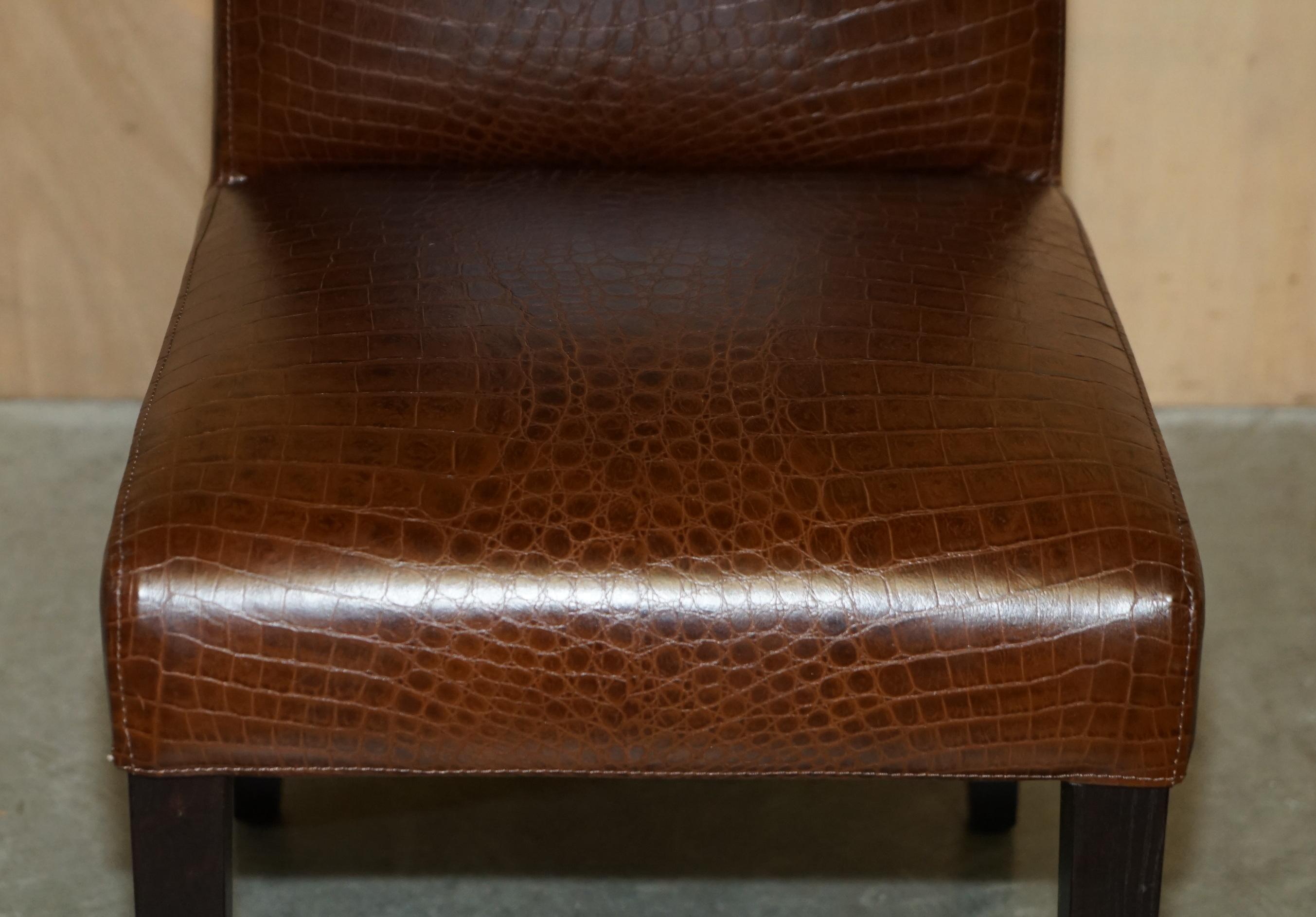 20ième siècle Paire de chaises ovales en cuir marronENDI ALLIGATOR CROCODILE PATINA en vente