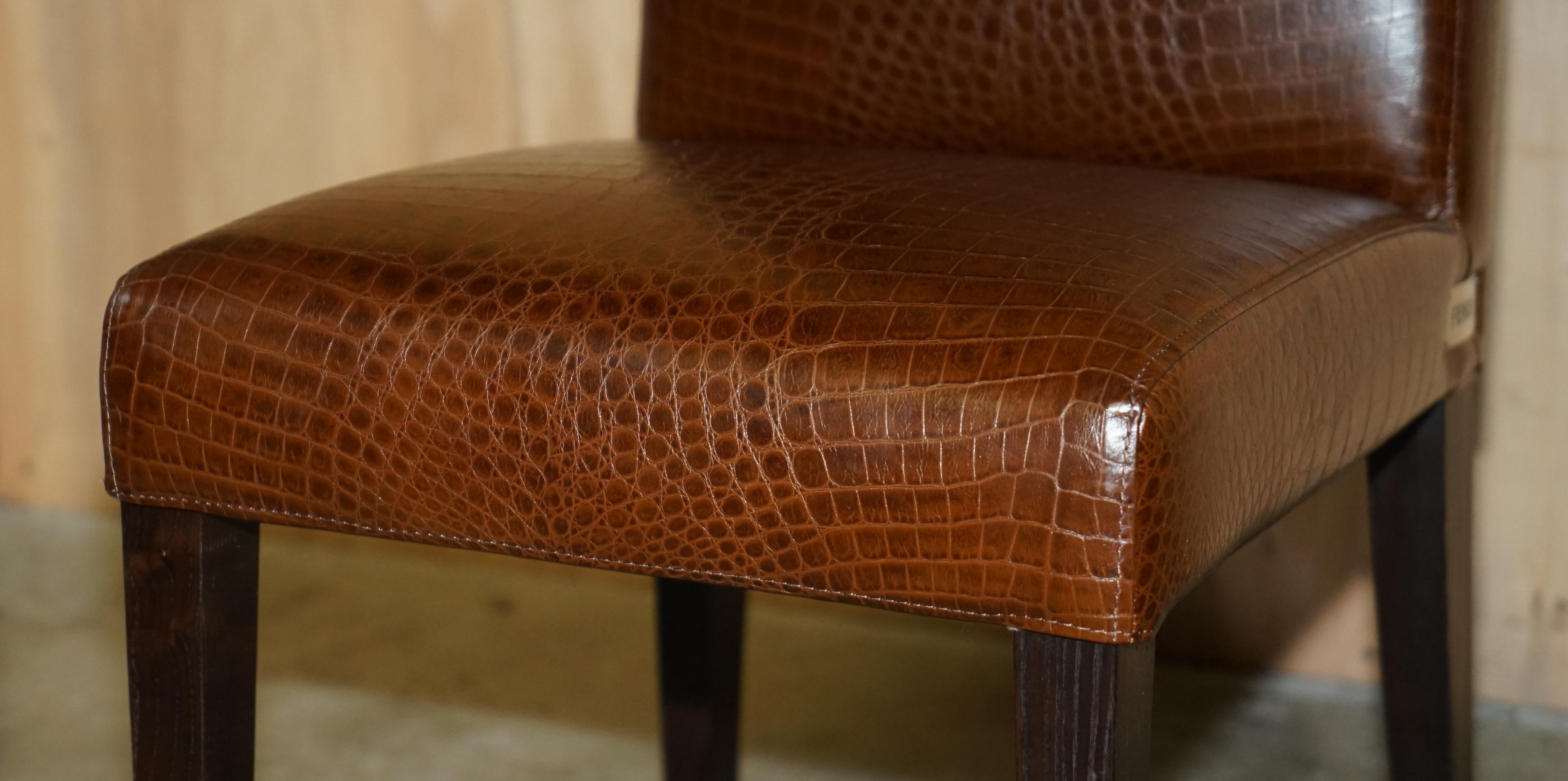 Paire de chaises ovales en cuir marronENDI ALLIGATOR CROCODILE PATINA en vente 1