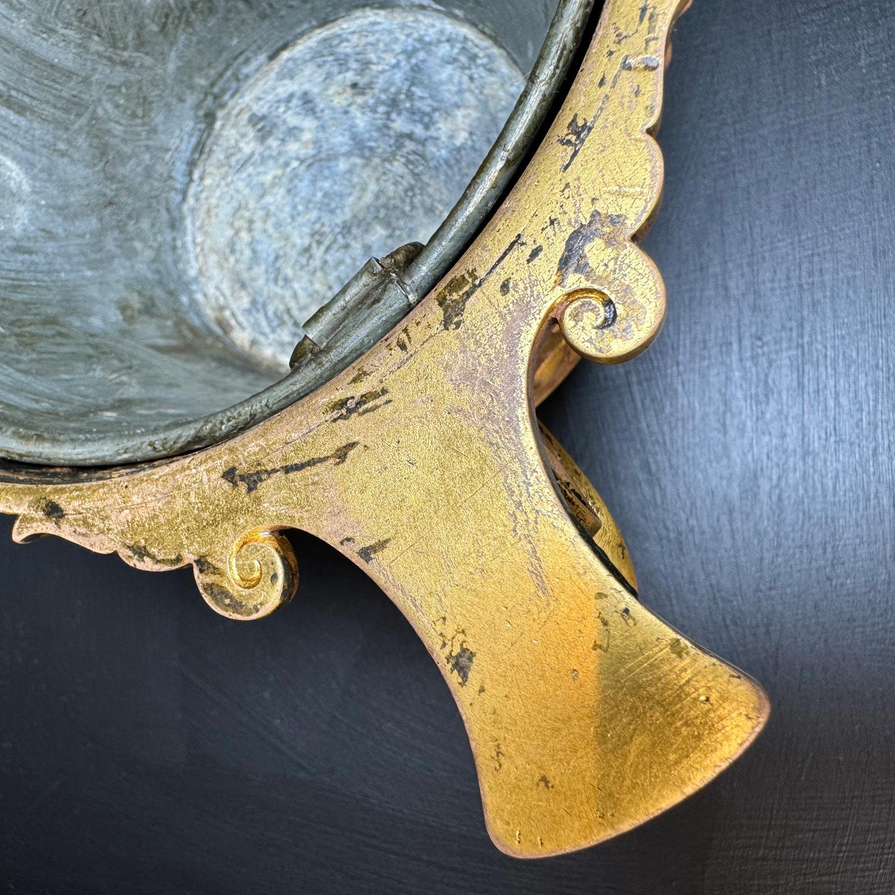 Coppia di urne in bronzo Borghese con manico basso di Ferdinand Barbedienne in vendita 1