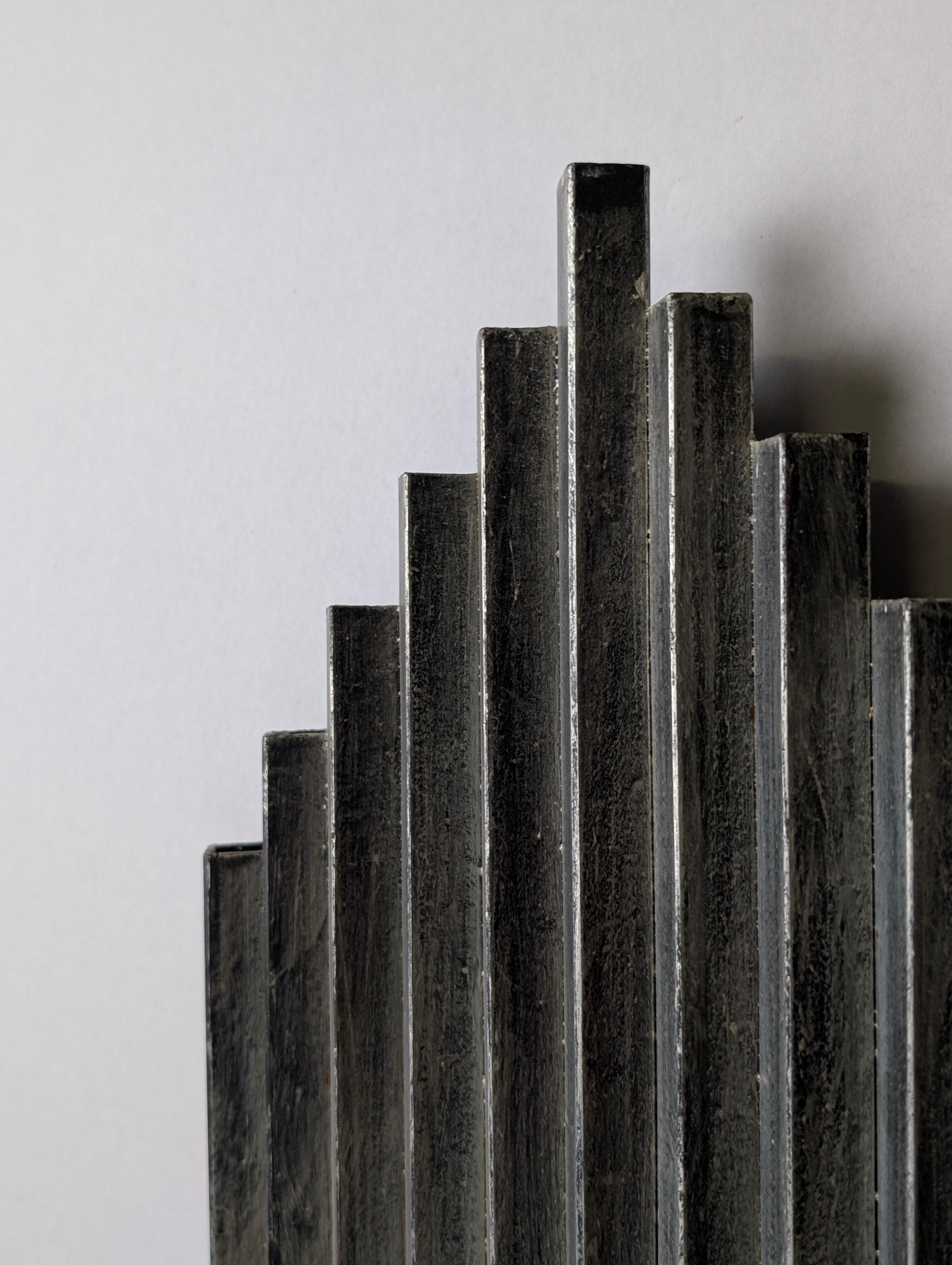 Pareja de Apliques de Hierro y Vidrio Ferroart Estilo Art Decó Años 70 en venta 2