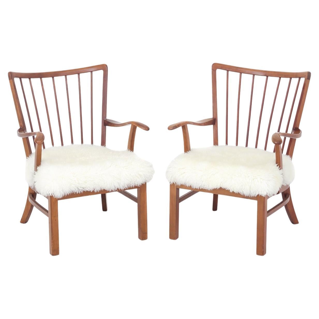 Pair of FH 1628 Armchairs by Fritz Hansen