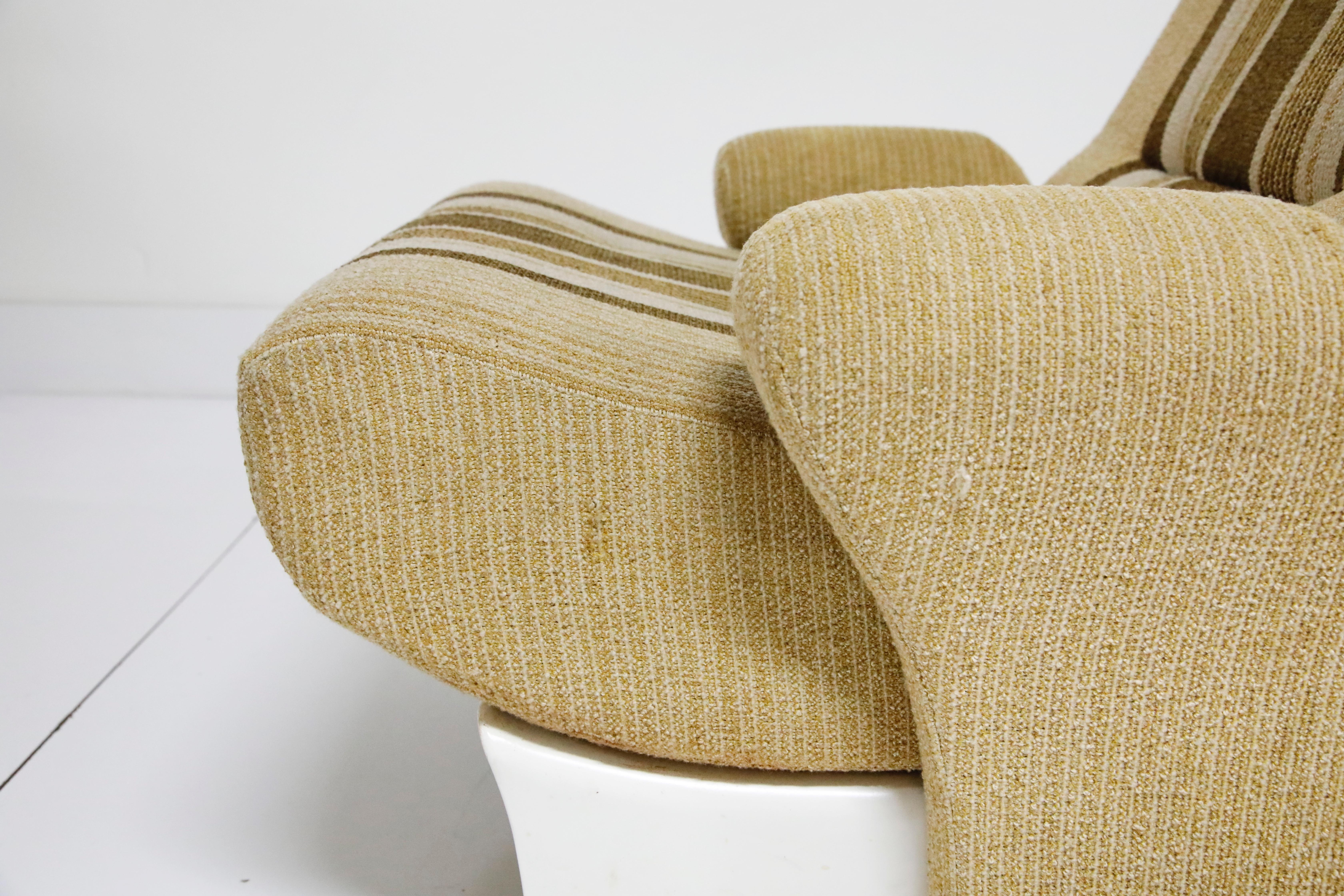 Pair of Fiberglass Scoop Lounge Chairs by Ernst Moeckl, Germany, 1960s 4
