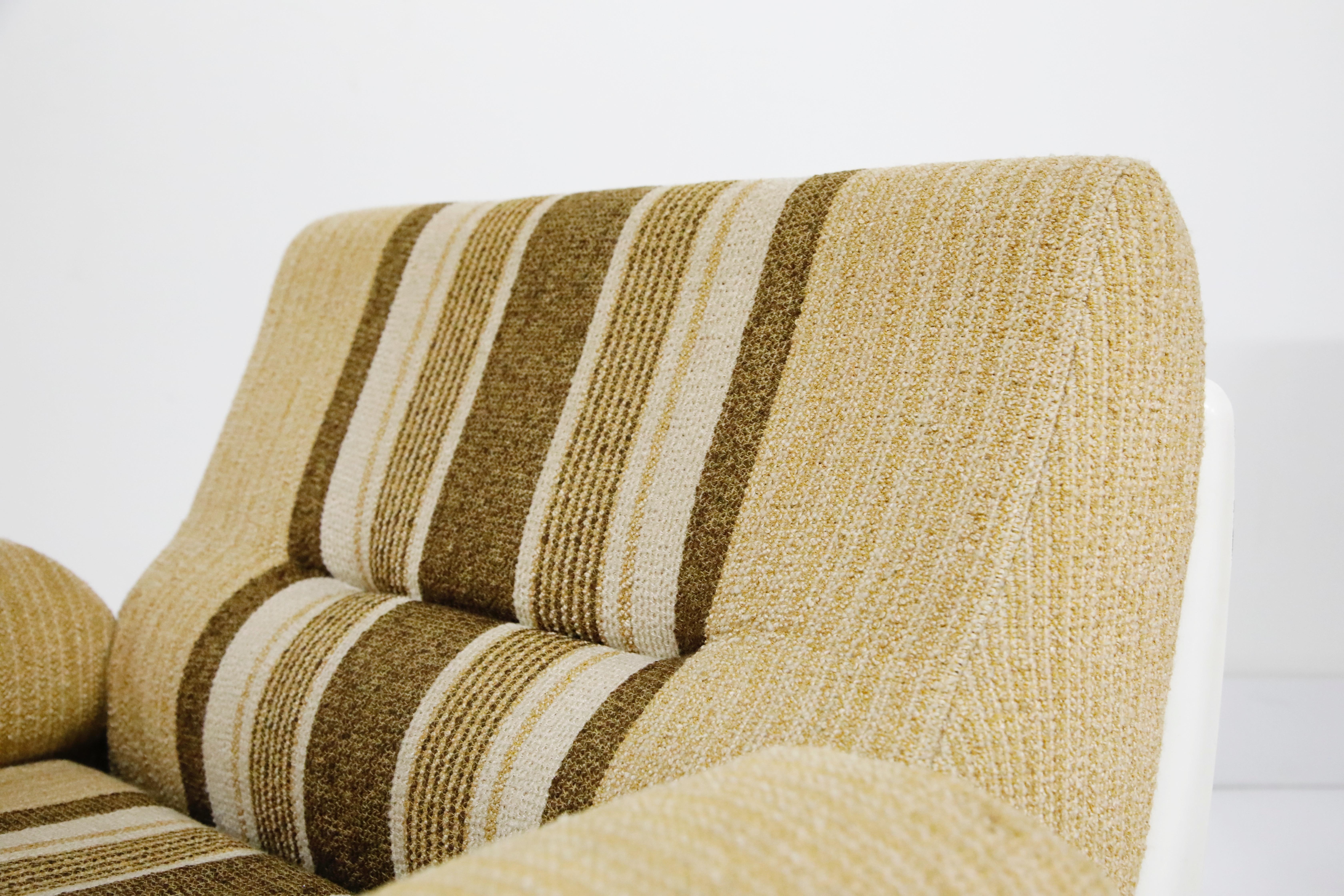 Pair of Fiberglass Scoop Lounge Chairs by Ernst Moeckl, Germany, 1960s 5