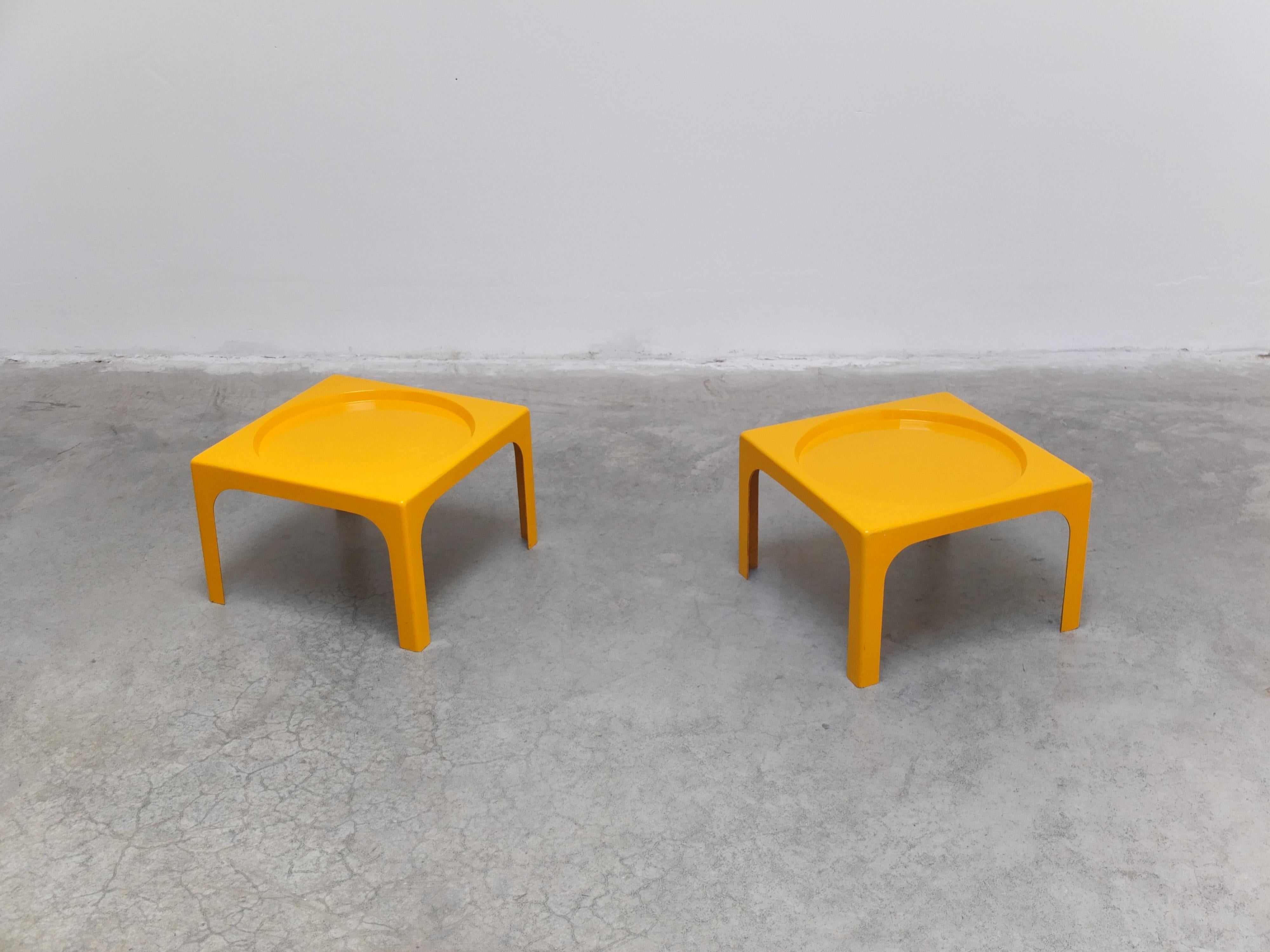 Paire de tables d'appoint en fibre de verre par Marc Berthier pour Prisunic, 1970 en vente 4