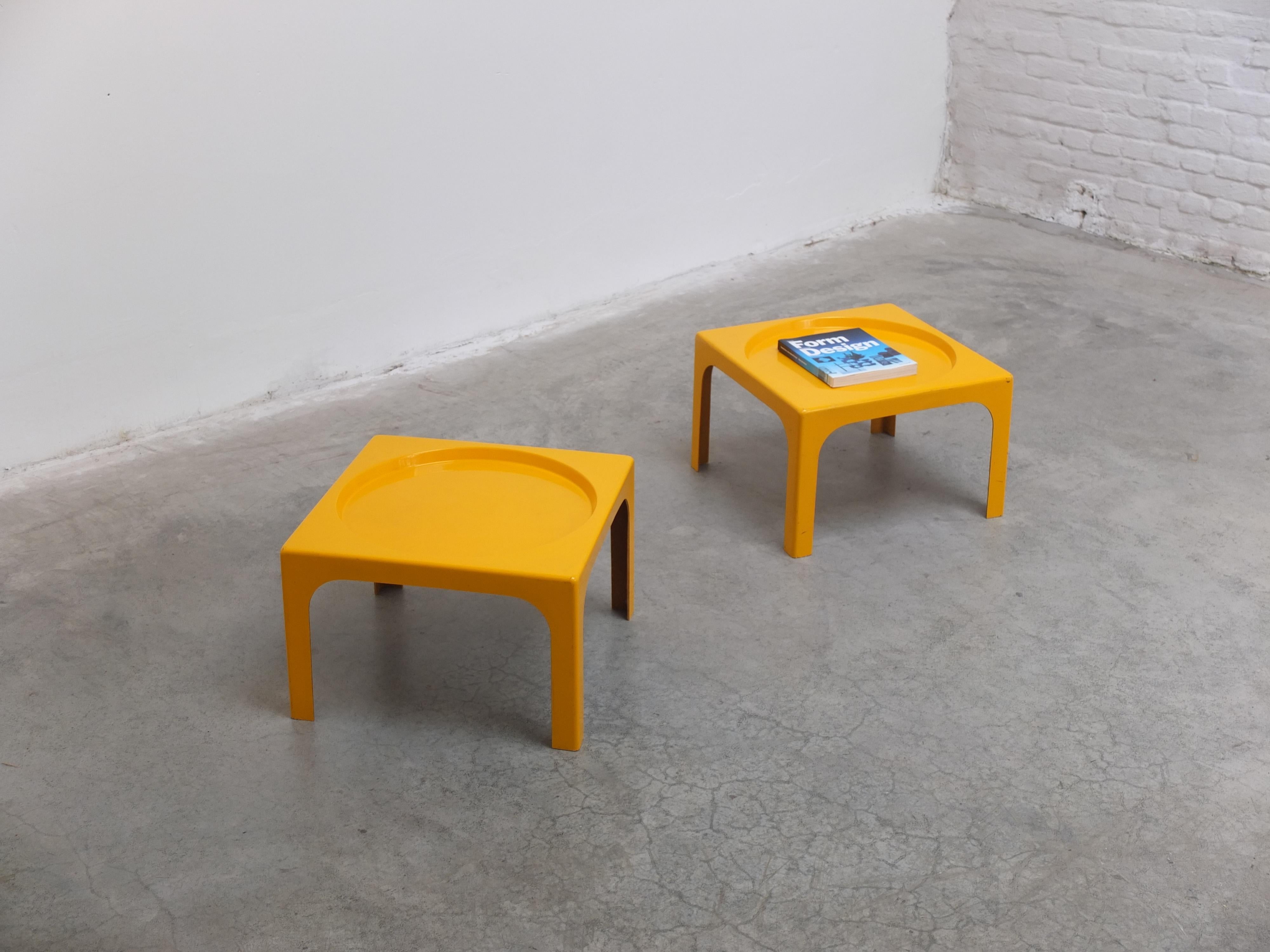 Paire de tables d'appoint en fibre de verre par Marc Berthier pour Prisunic, 1970 en vente 10