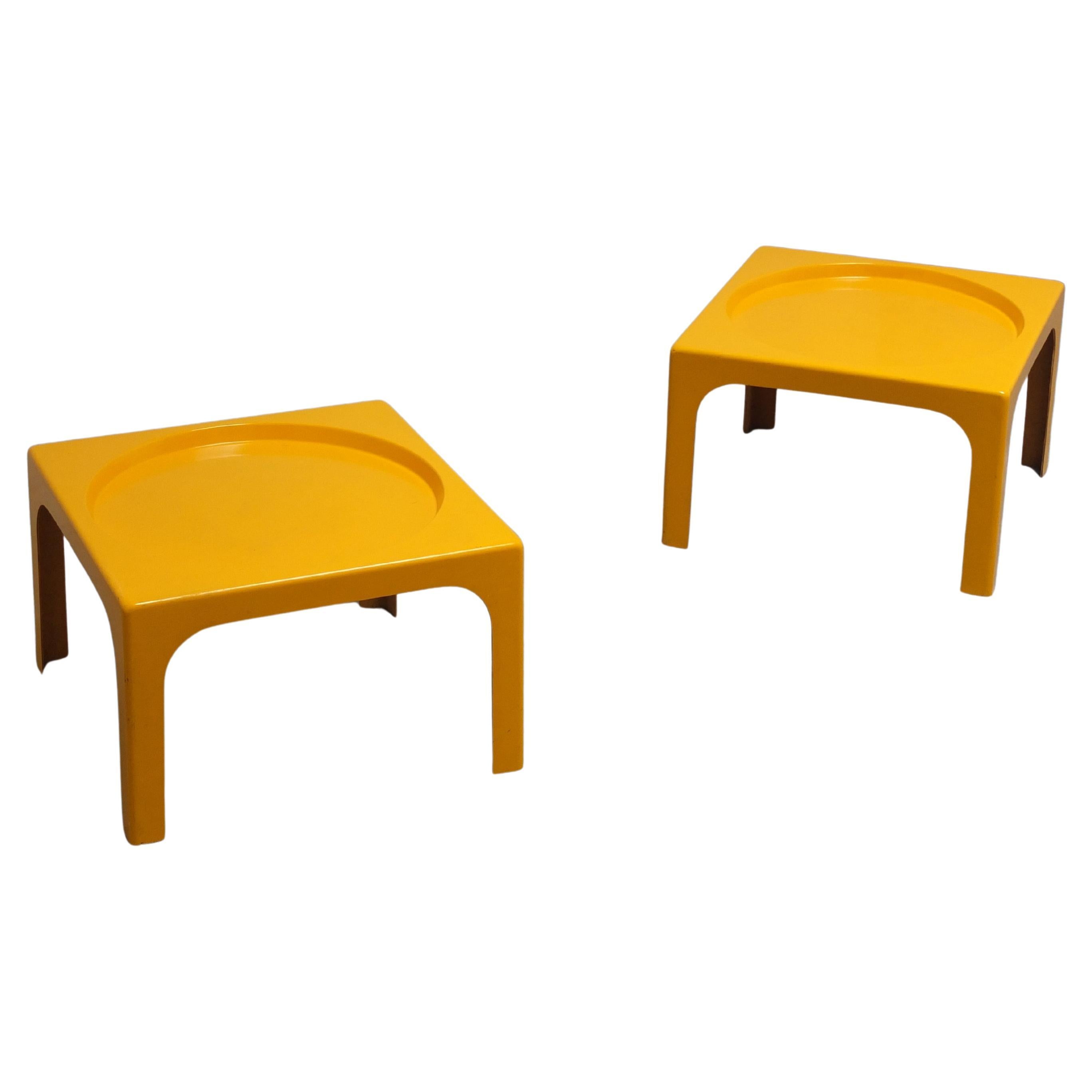 Paire de tables d'appoint en fibre de verre par Marc Berthier pour Prisunic, 1970 en vente