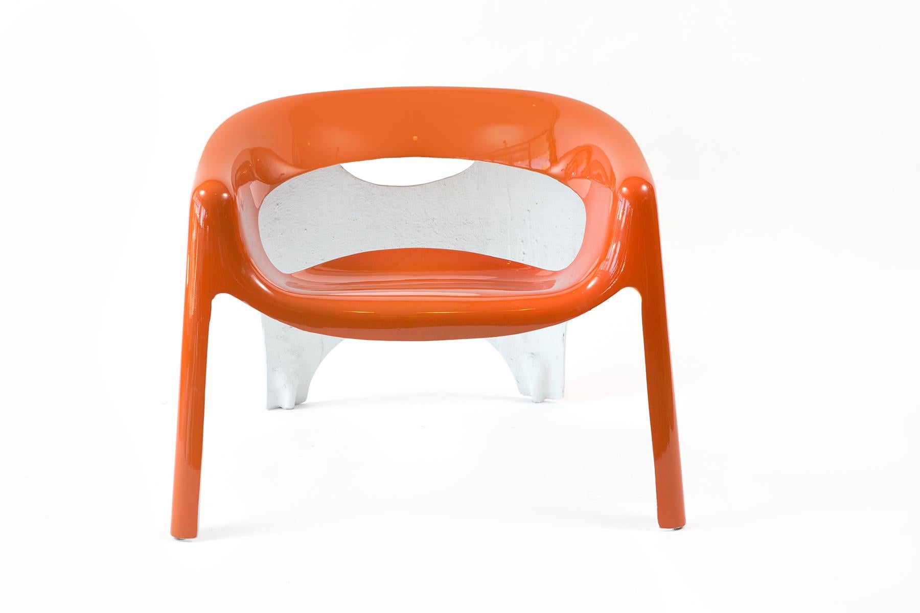 Pair of Fibrella Fiberglass Lounge Chairs at 1stDibs fibrella lounge