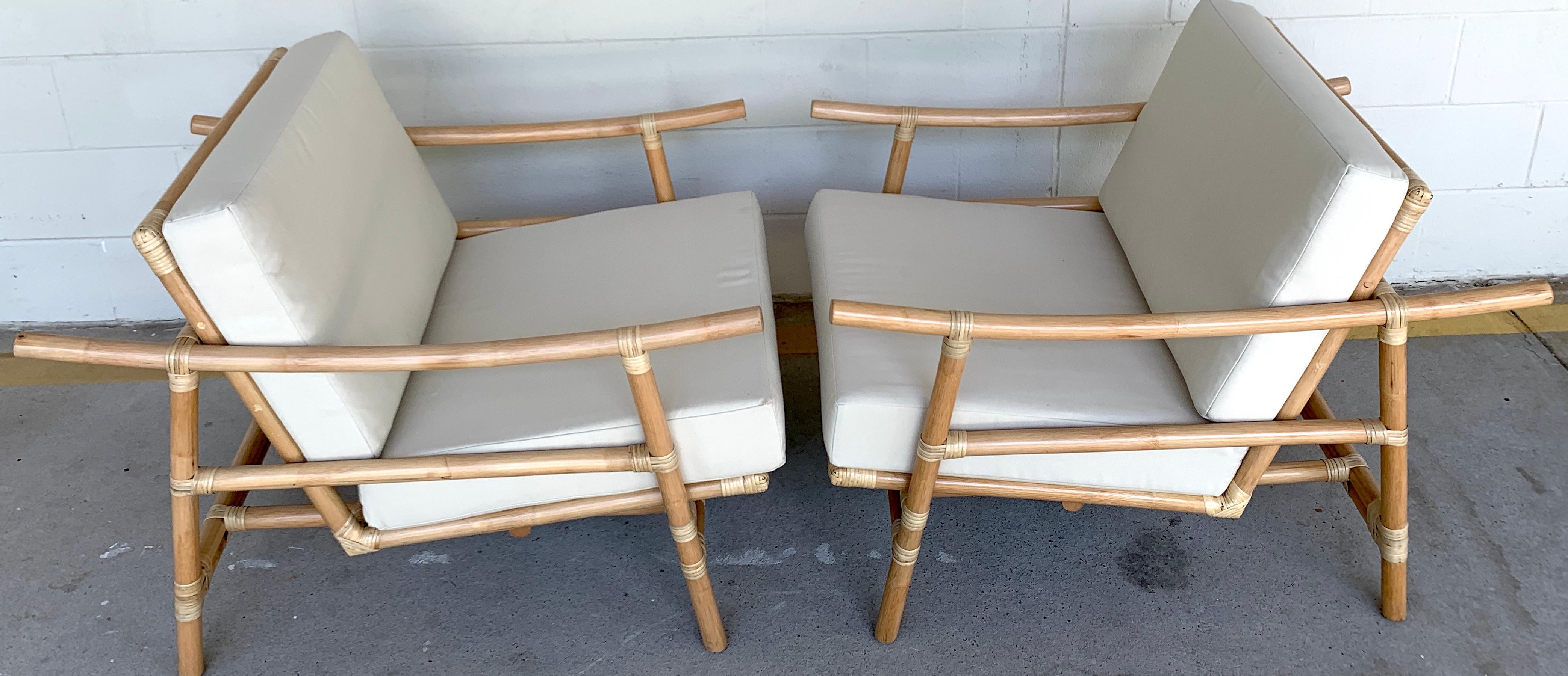Pair of Ficks Reed Natural Rattan Lounge Club Chairs by John Wisner, Restored In Good Condition For Sale In West Palm Beach, FL