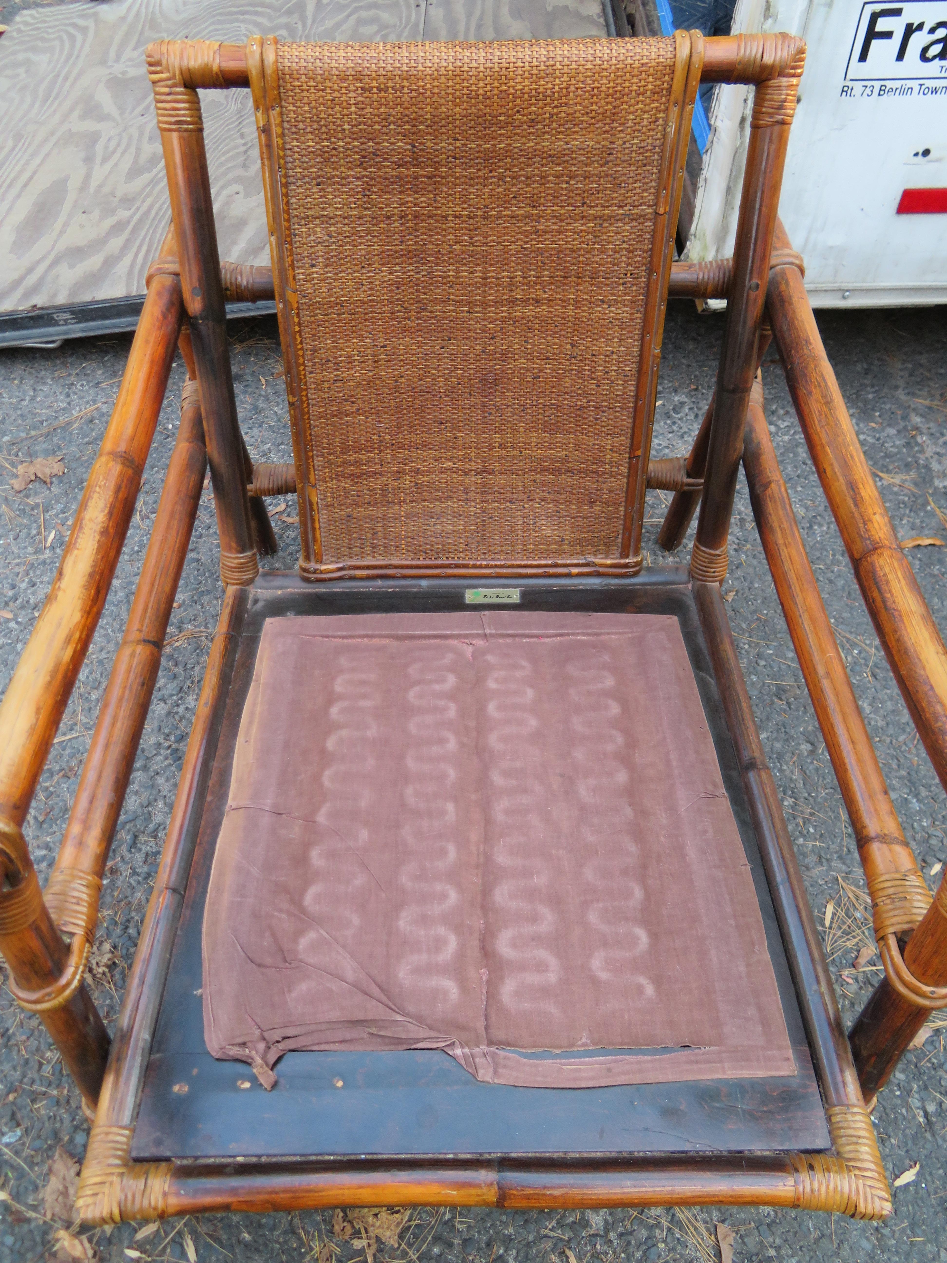Coppia di poltrone club in rattan Ficks Reed, stile campagna John Wisner in vendita 2