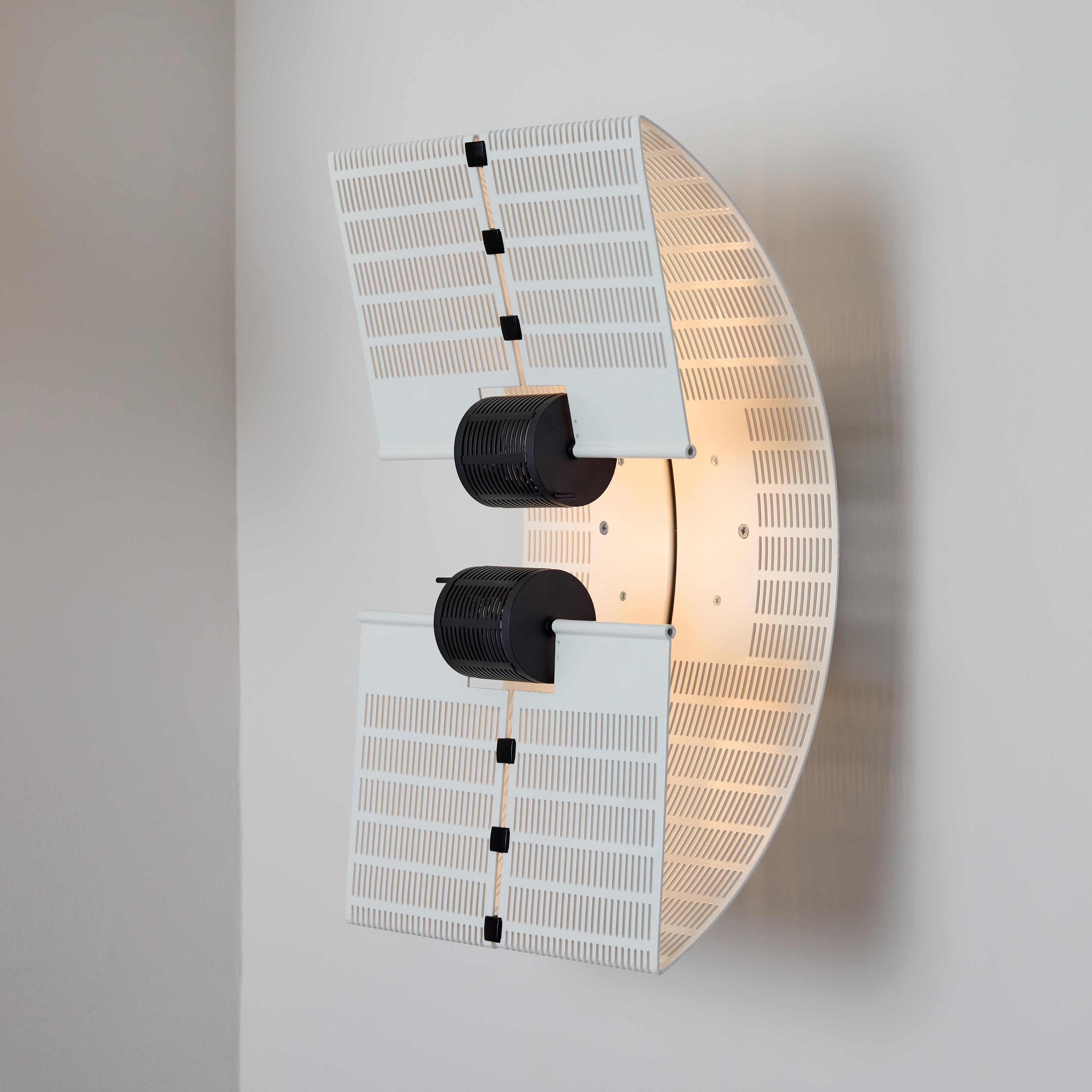 Italiano Coppia di applique 'Fidia' di Mario Botta per Artemide in vendita
