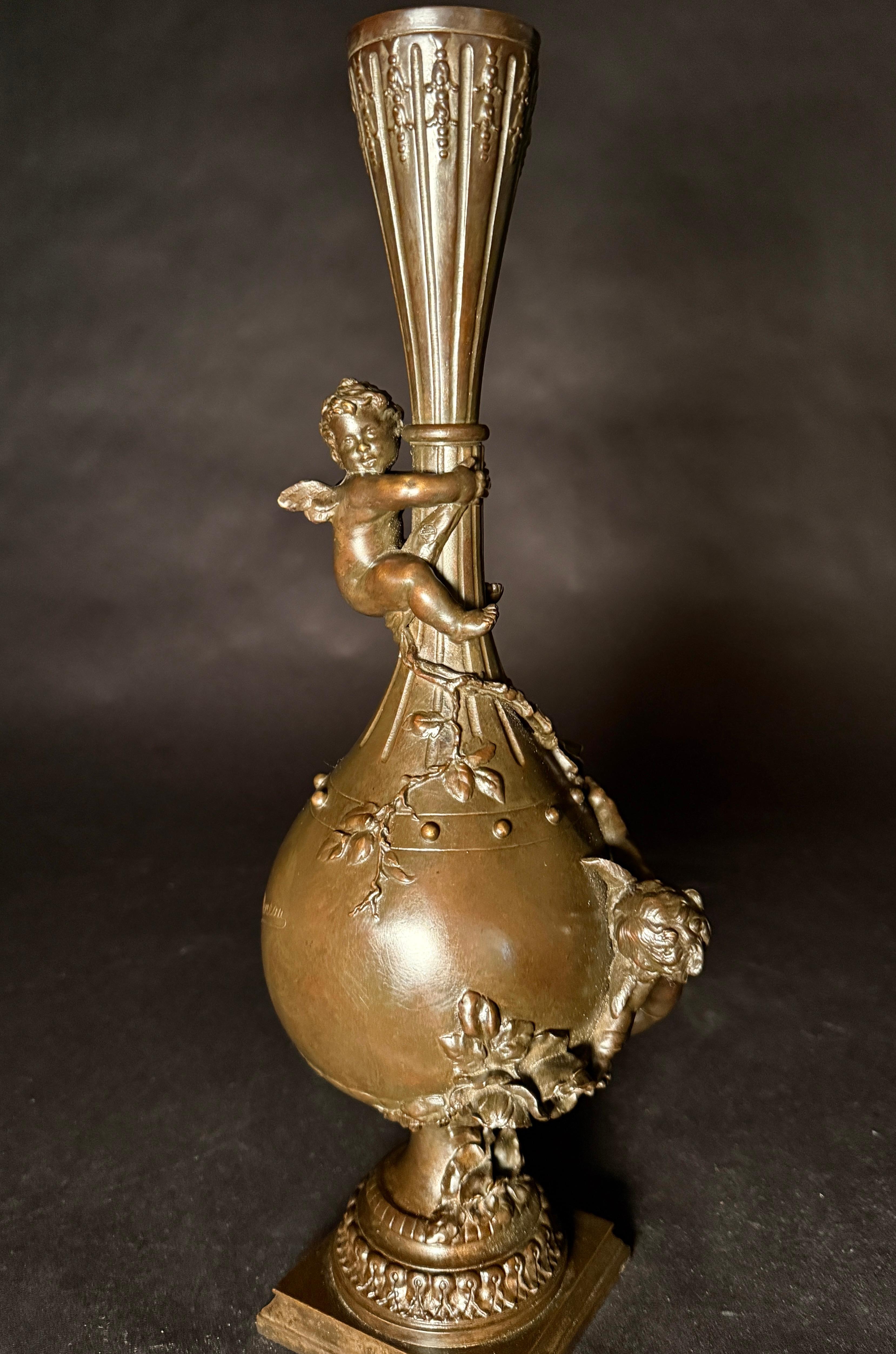 XIX secolo Coppia di vasi figurativi in bronzo di Louis Moreau in vendita