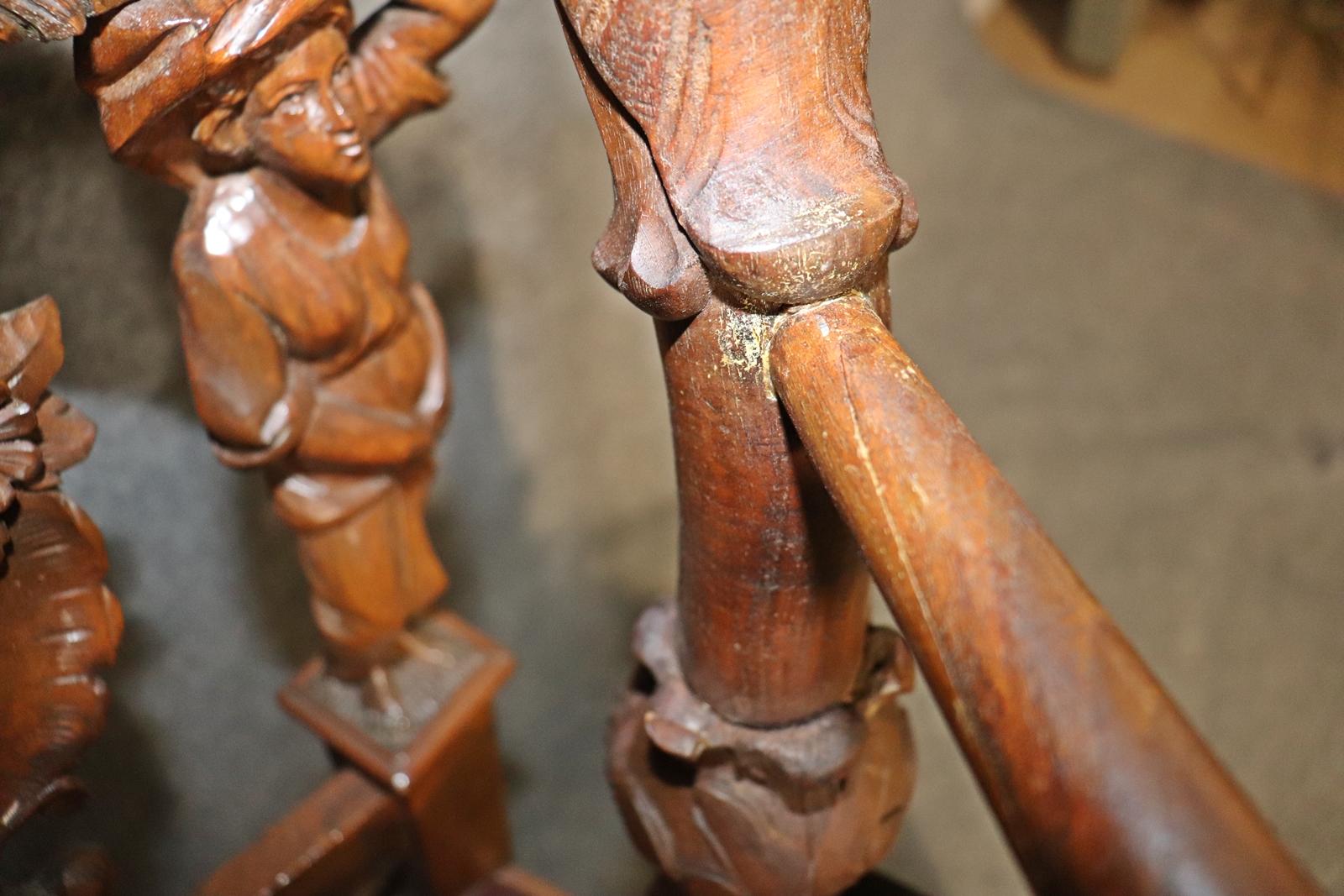 Pair of Figural Carved Walnut R.J. Horner Style Renaissance Chairs, circa 1880 For Sale 3