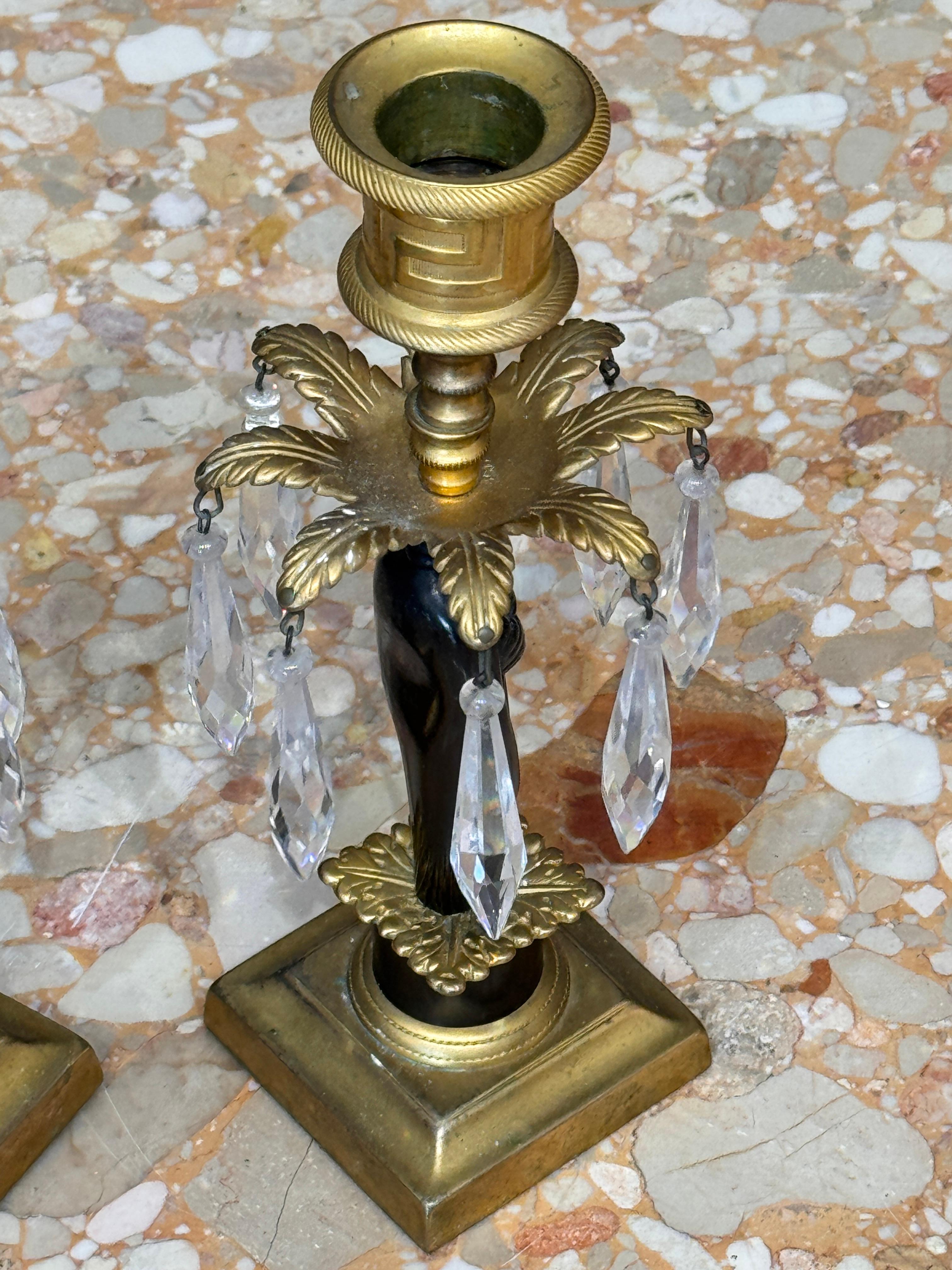 Pair of Figural Ormolu and Patinated Bronze Girandoles en venta 3