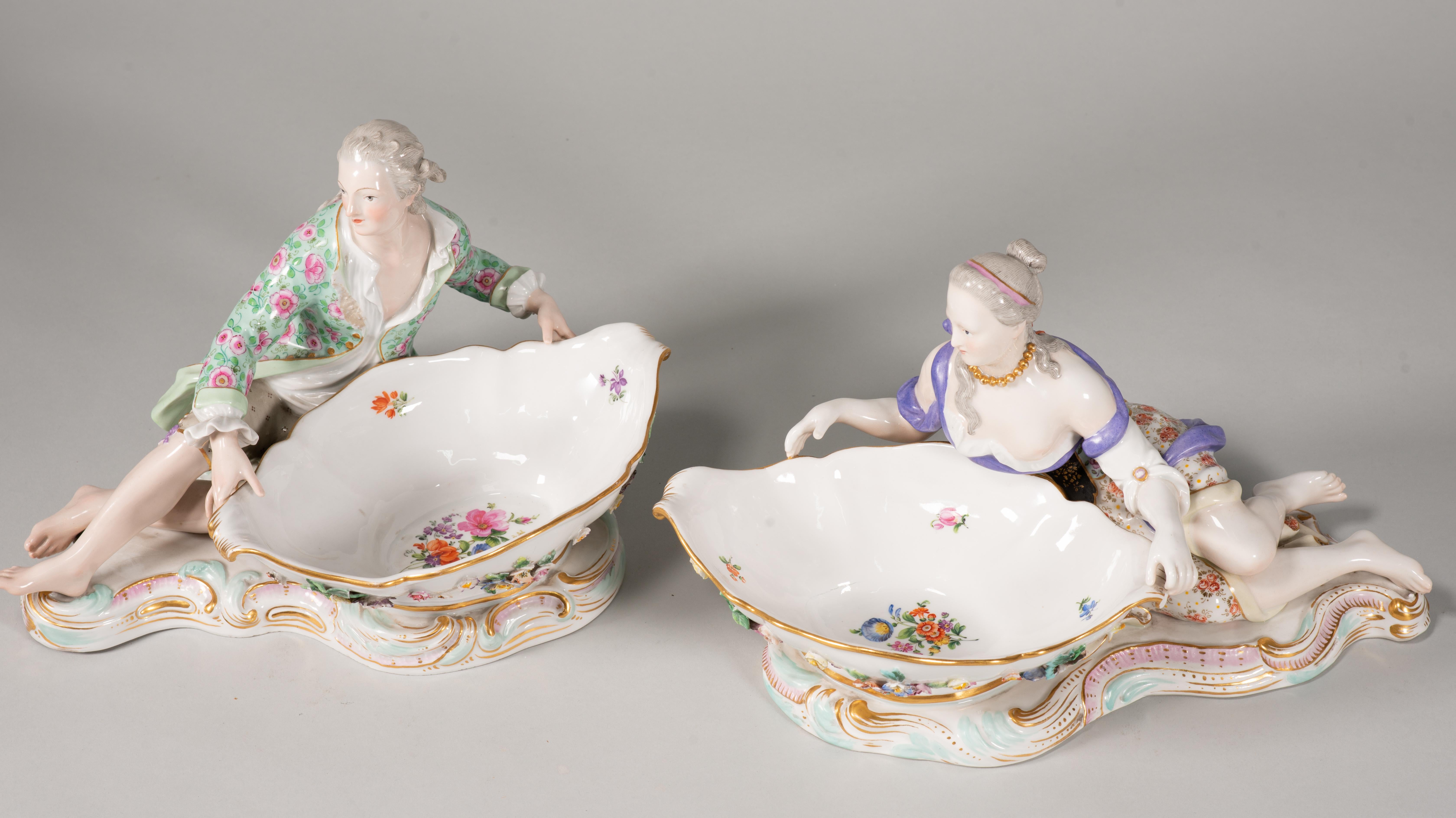 19th Century Pair of figurine jam trays. Enameled porcelain. Meissen, late 19th century. For Sale