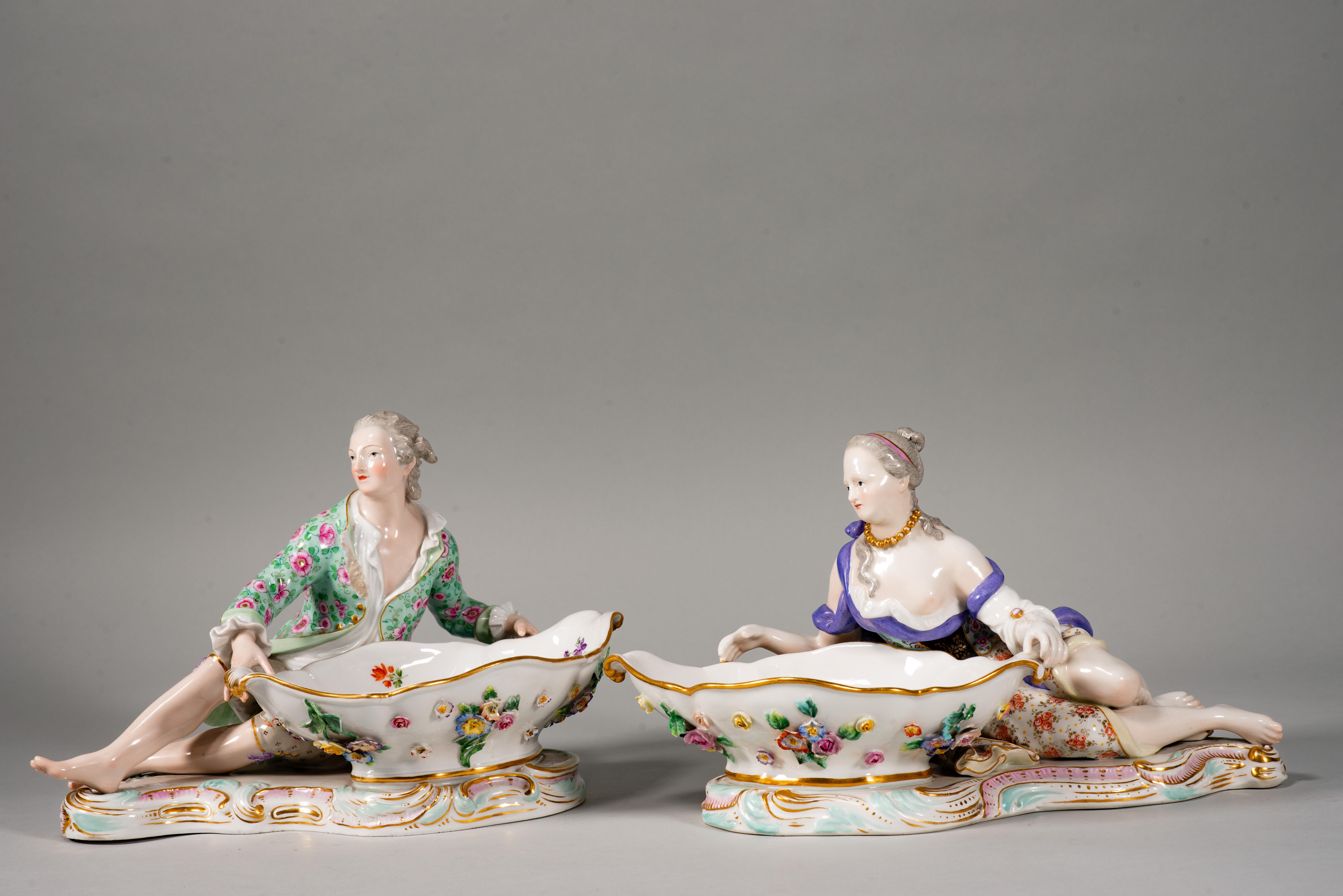 Porcelain Pair of figurine jam trays. Enameled porcelain. Meissen, late 19th century. For Sale