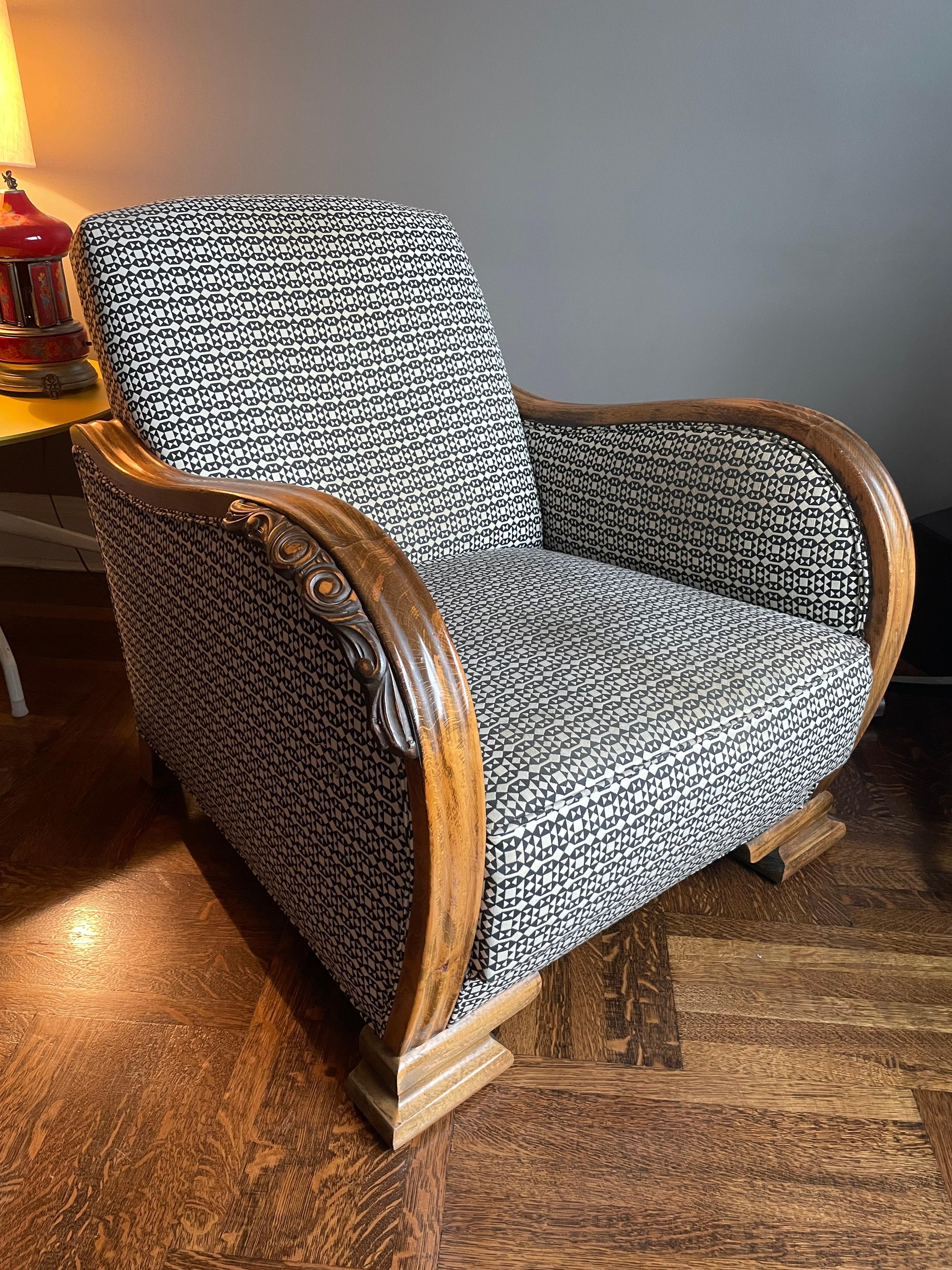 Paar feiner schwedischer Sessel im eleganten Art déco der 1920er Jahre (Europäisch) im Angebot