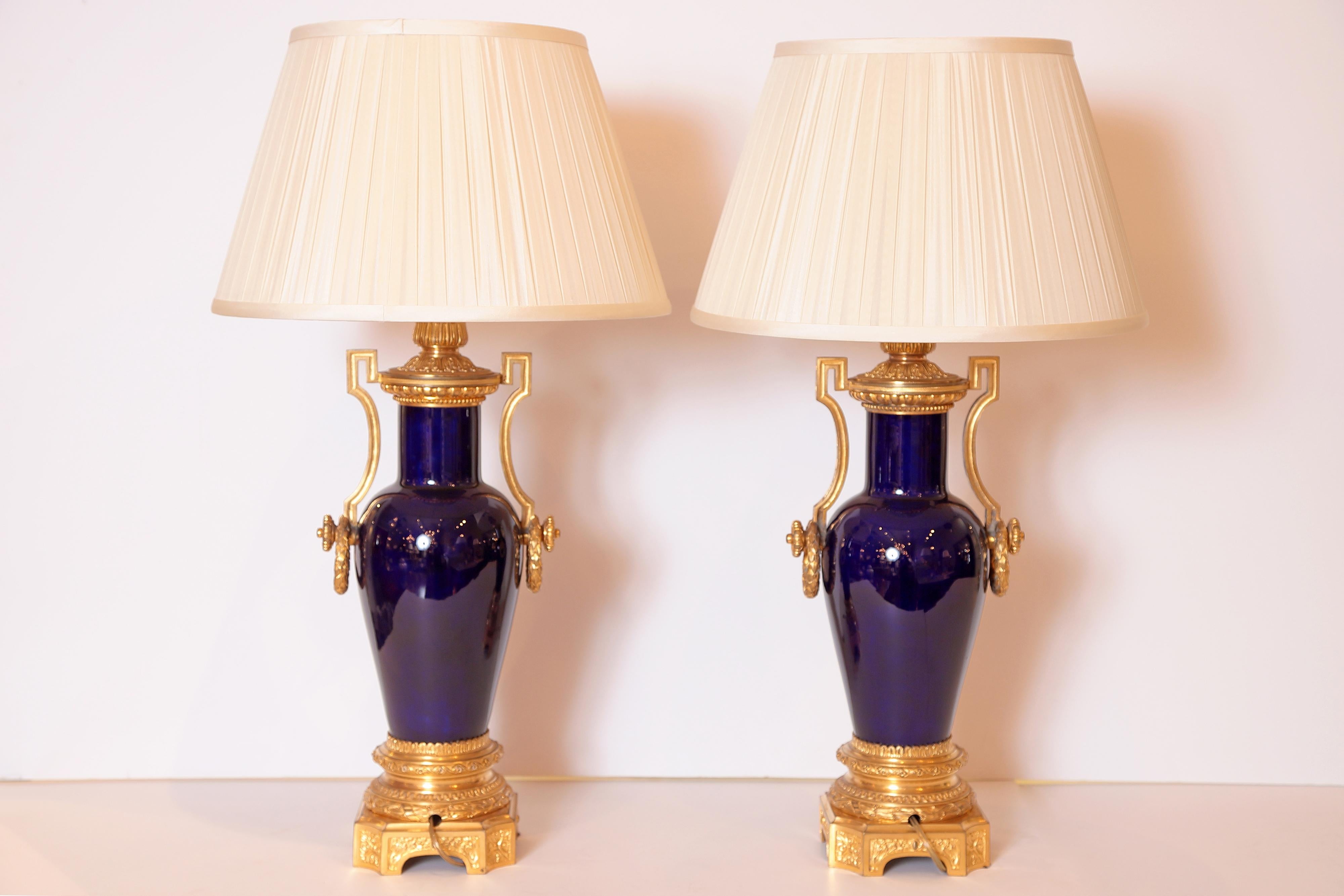 Pair of Fine 19th Century French Sevres Porcelain and Gilt Bronze Urn Lamps 1