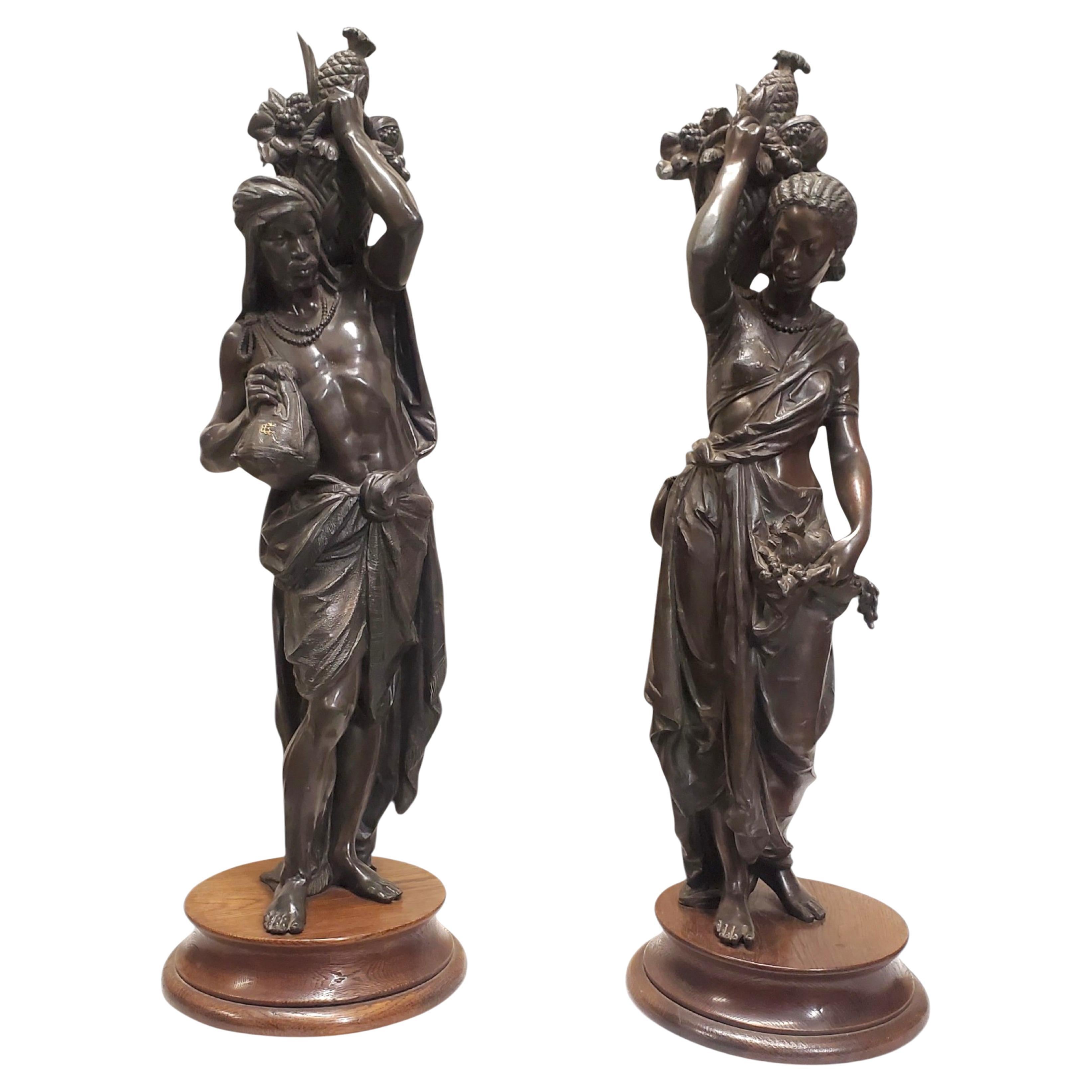Pareja de bellas figuras orientalistas masculinas y femeninas del siglo XIX, obra de Eugène Cornu
