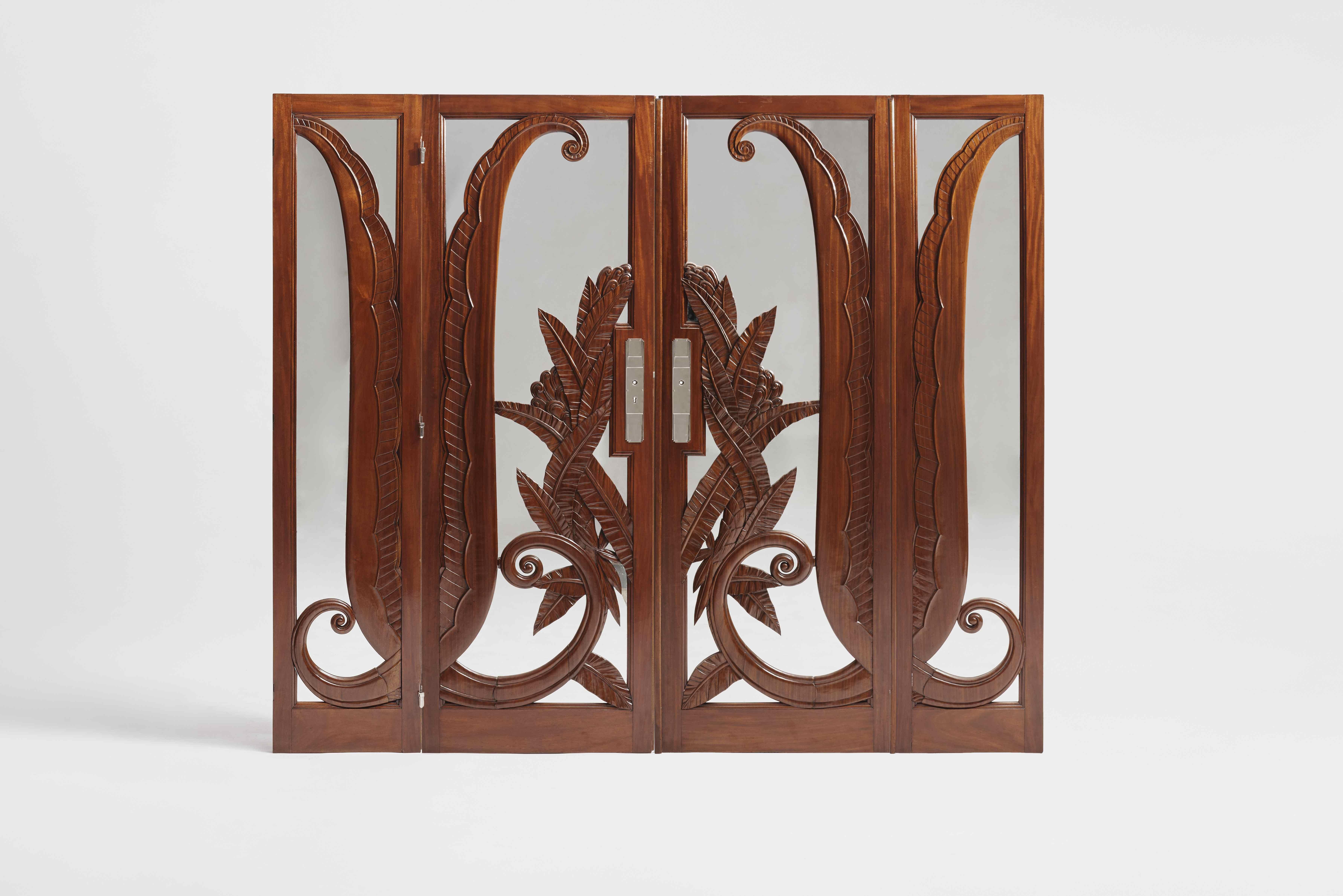 French Pair of Art Deco Mirrored and Carved Doors, Paul Moreau-Vauthier, France, 1926 For Sale