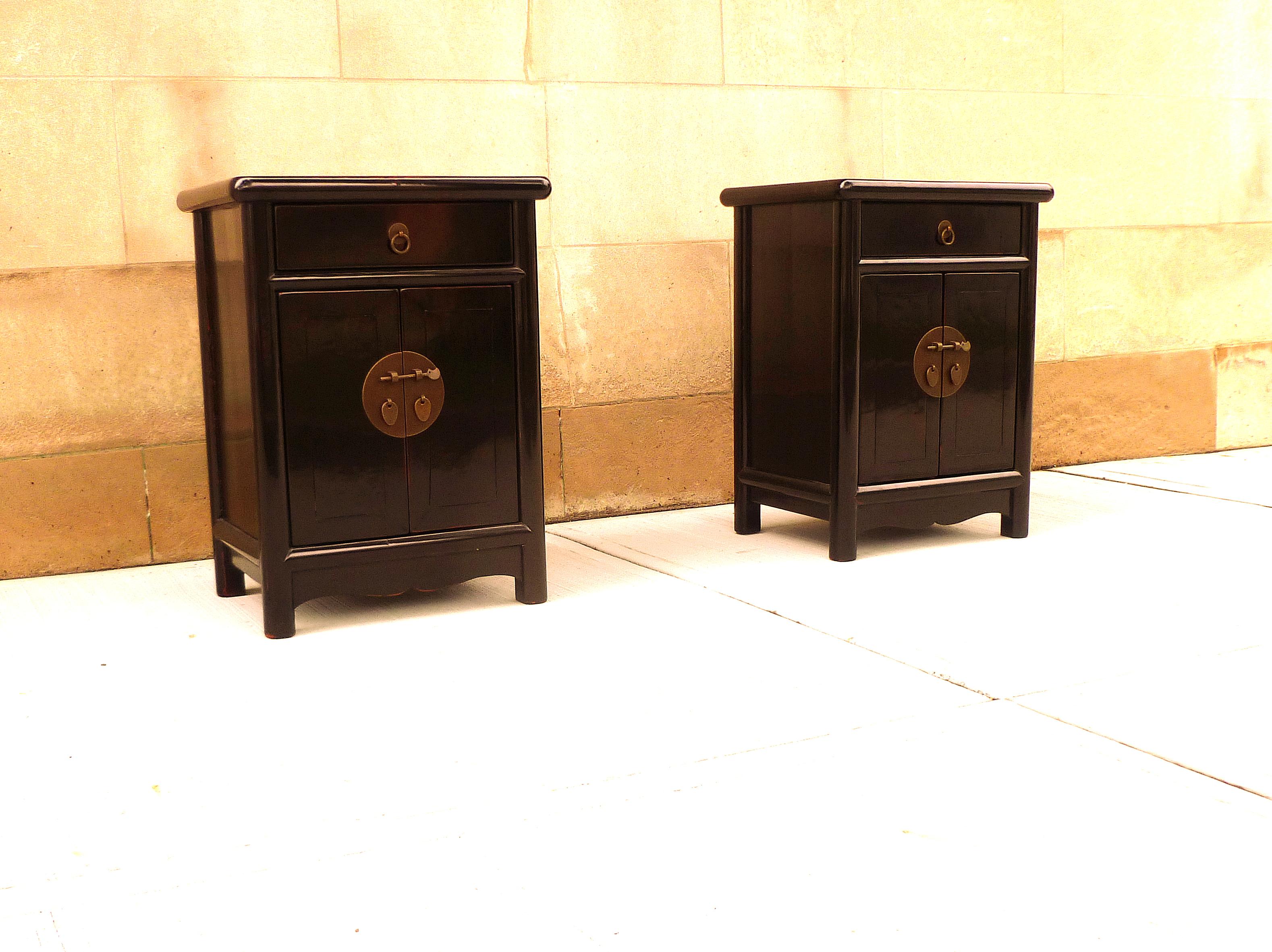 Pair of Fine Black Lacquer Chests In Excellent Condition In Greenwich, CT