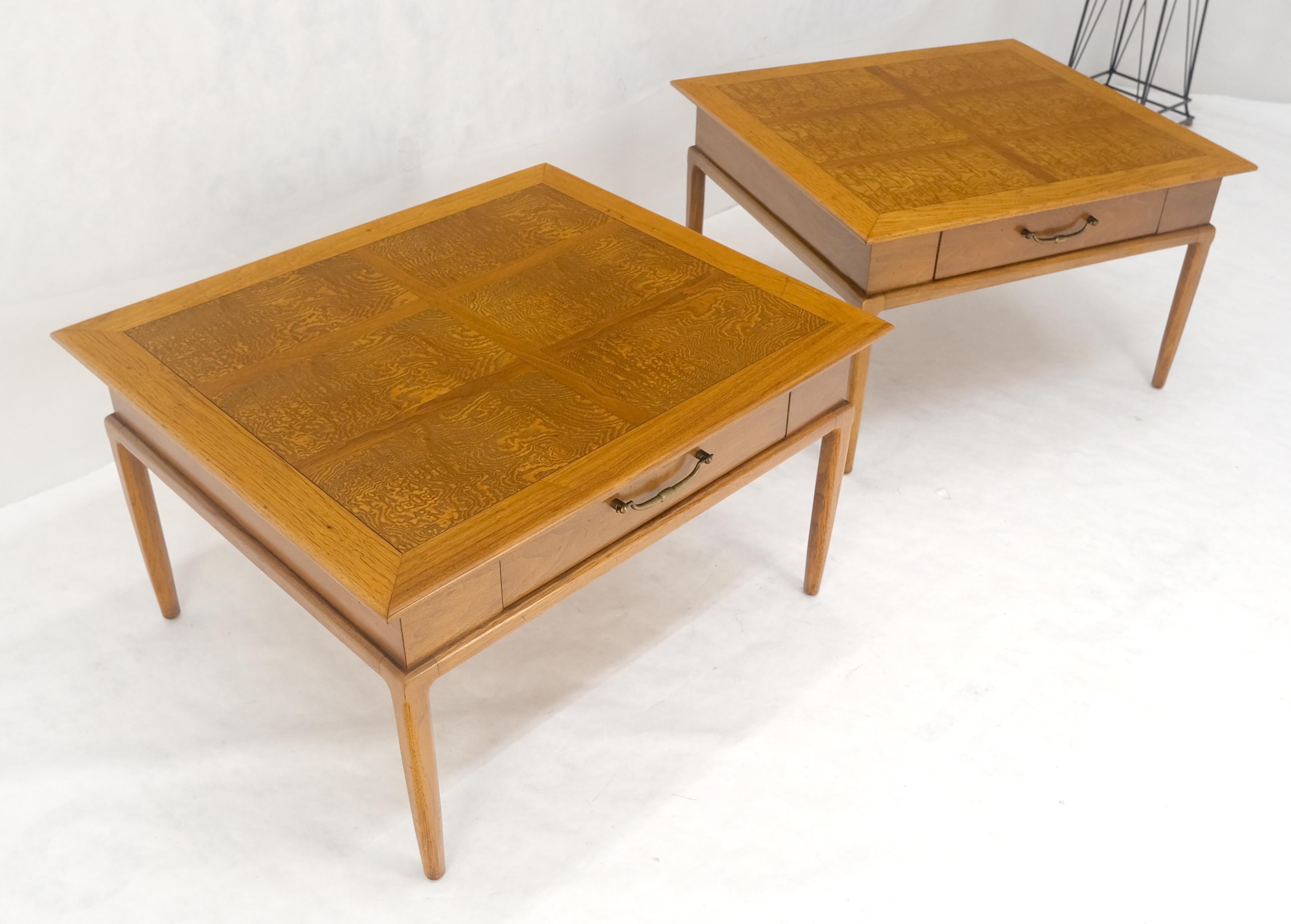 Paire de tables d'appoint carrées en érable tigré blond à un tiroir MINT en vente 5