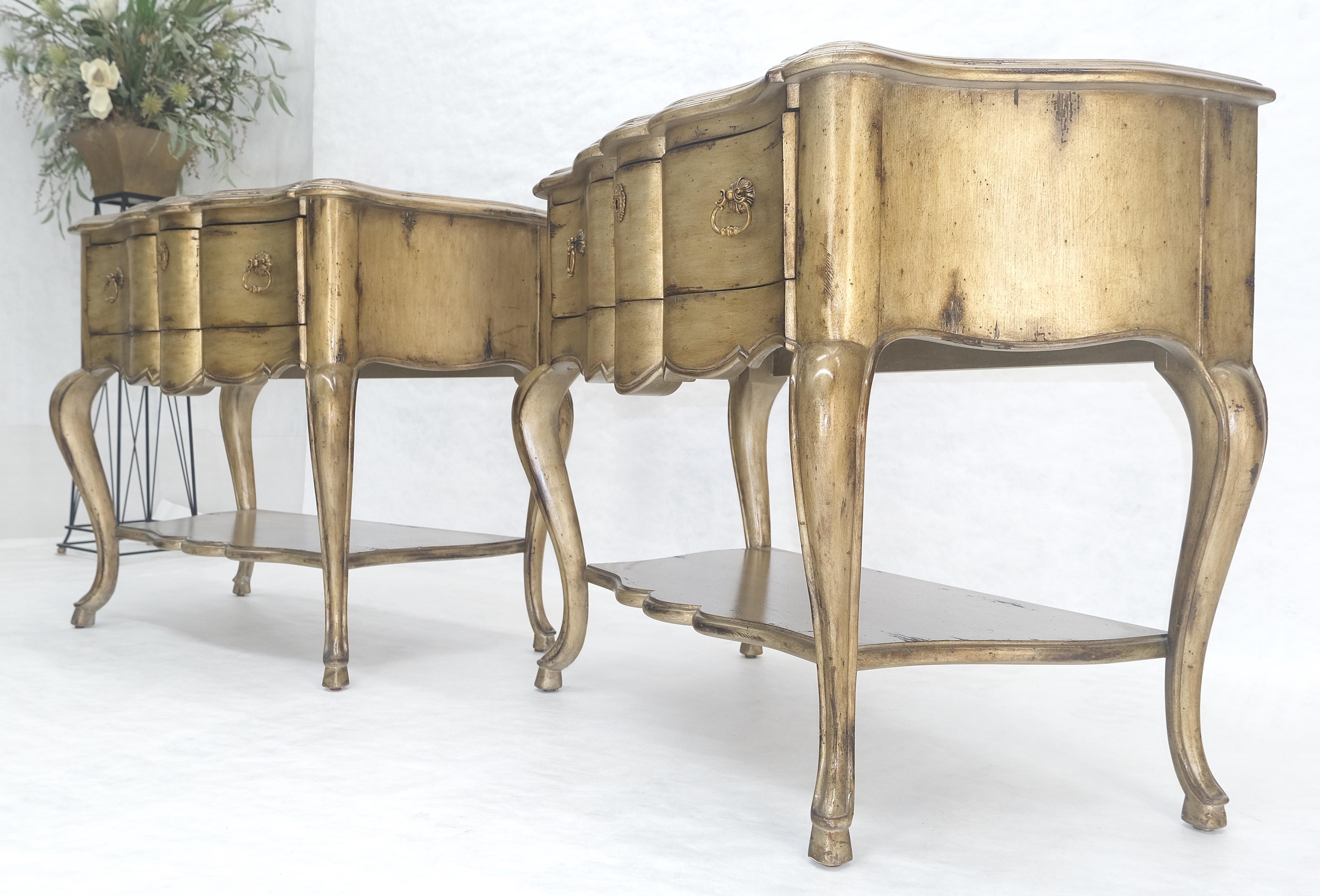 Paire de tables d'appoint à un tiroir à pied cabriole et plateau en marbre Tables de nuit MINT en vente 2