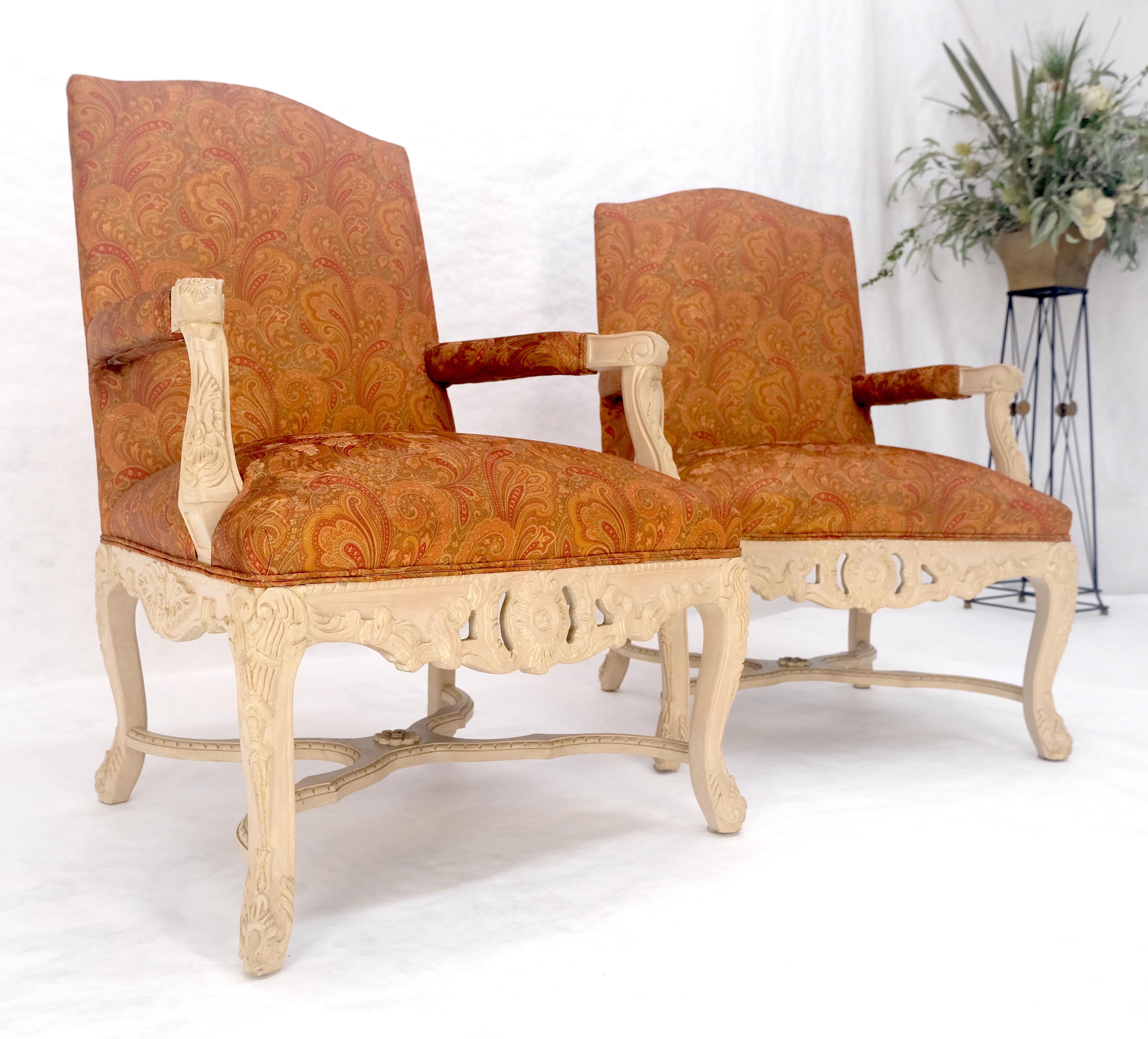 Paar feine geschnitzte Weißlack-Rouge-Polsterung Arm Club Chairs MINT im Angebot 2