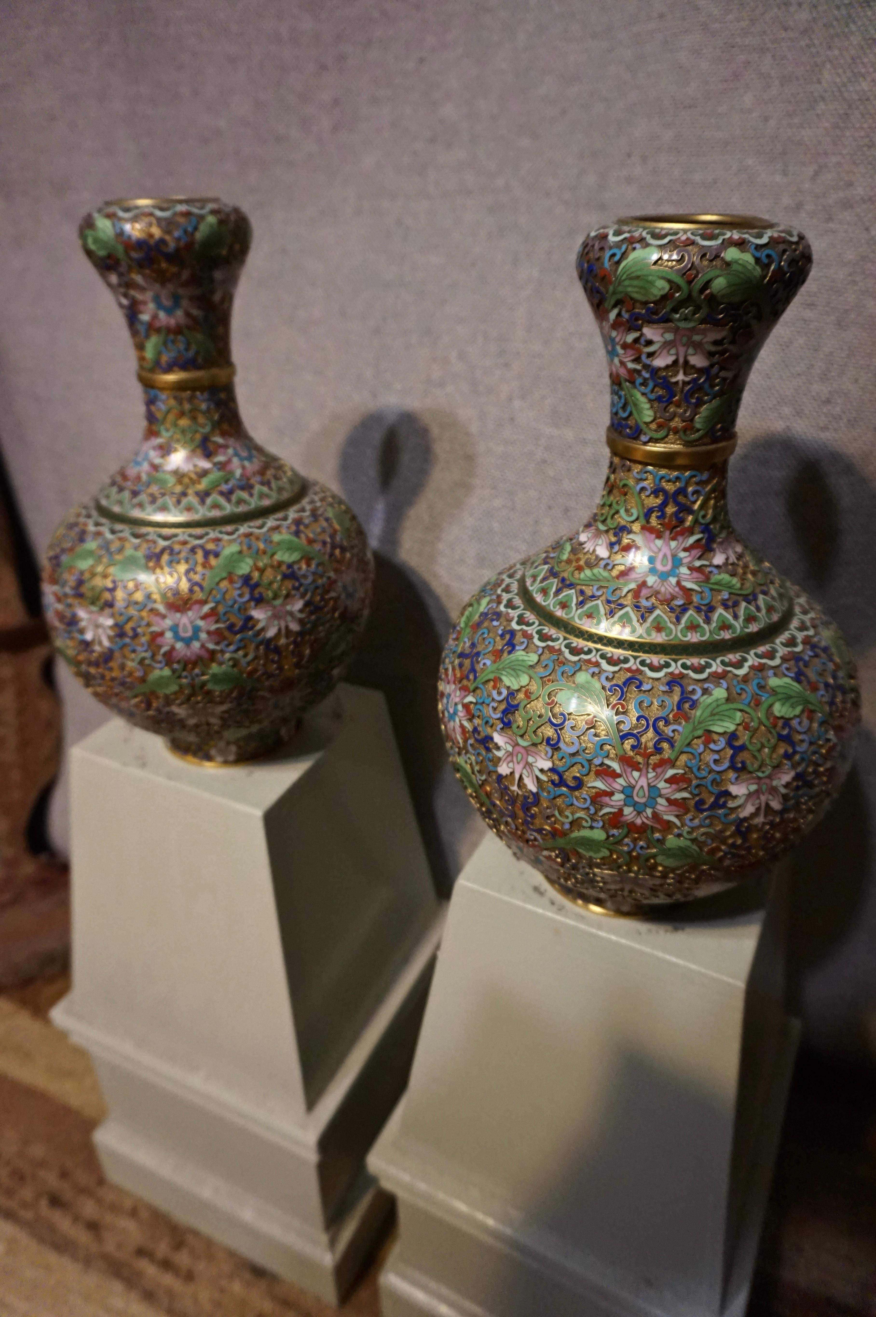Chinese Export Pair of Fine Chinese Cloisonne Gooseneck Vases