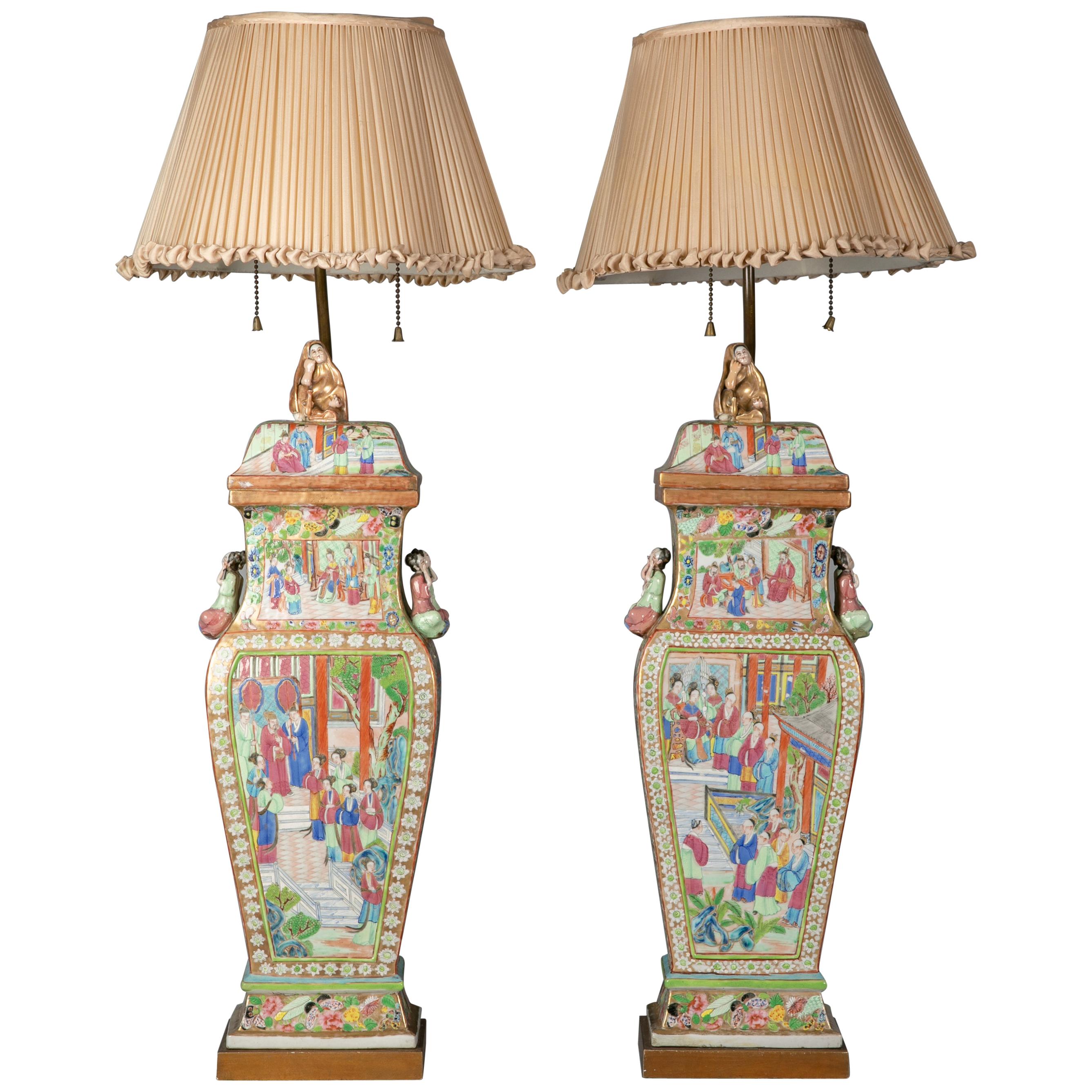 Pair of Fine Chinese Porcelain Rose Mandarin Covered Vases as Lamps, circa 1840 For Sale