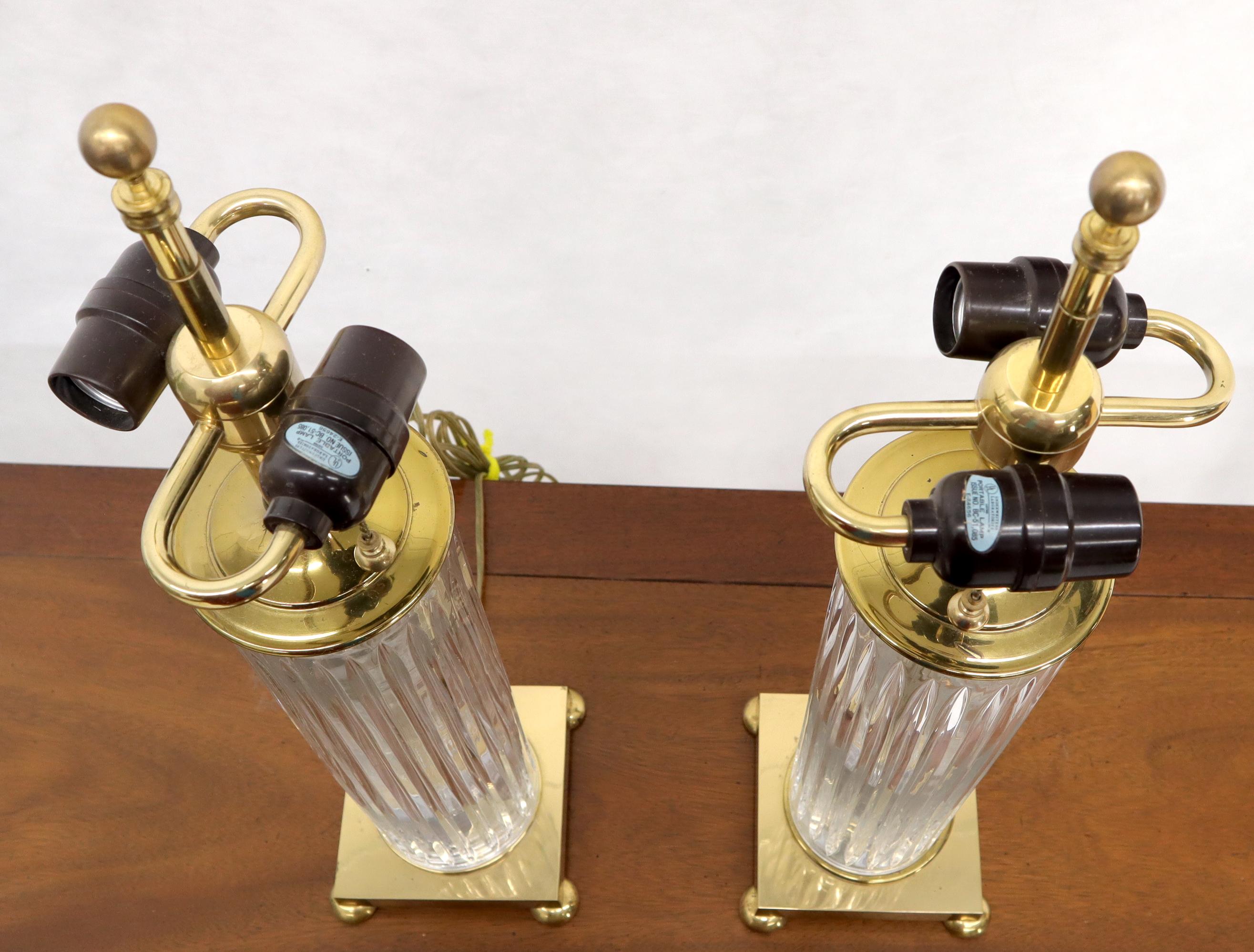 Polished Pair of Fine Cut Glass Crystal Cylinder Shape Table Lamps on Brass Bases For Sale