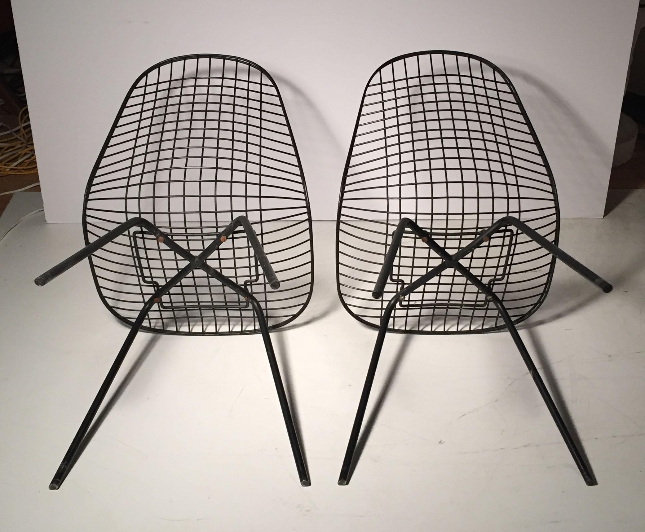 20th Century Pair of Fine Early DKX Charles Eames Chairs for Herman Miller For Sale