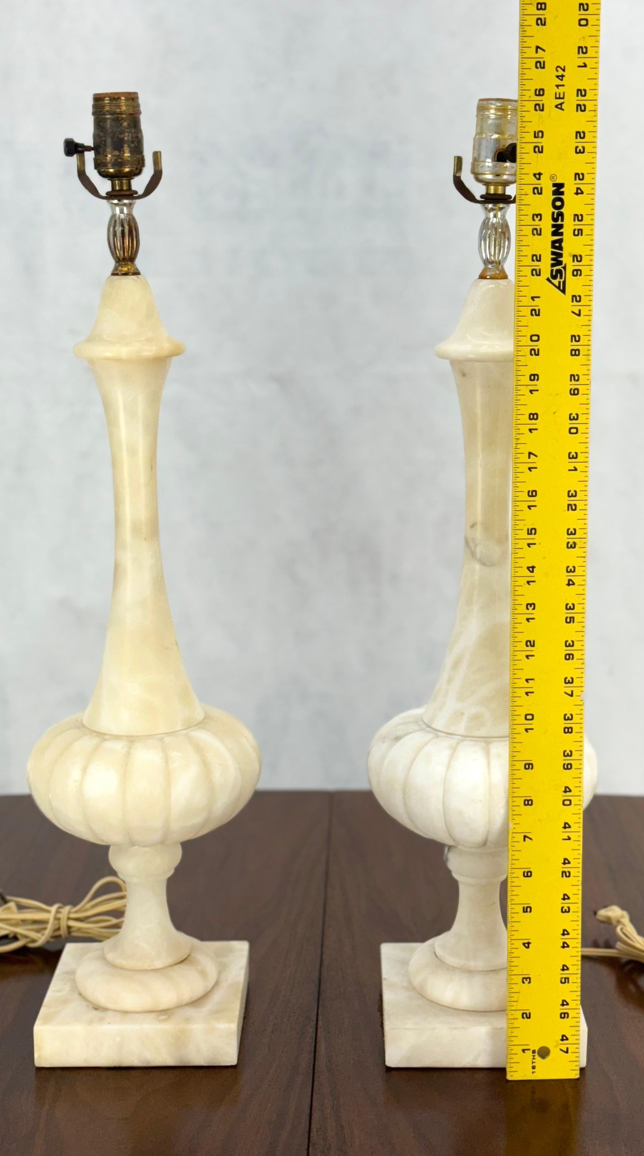 Pair of Fine Elegant Alabaster Marble Onion Shape Bases Table Lamps Clean! For Sale 6