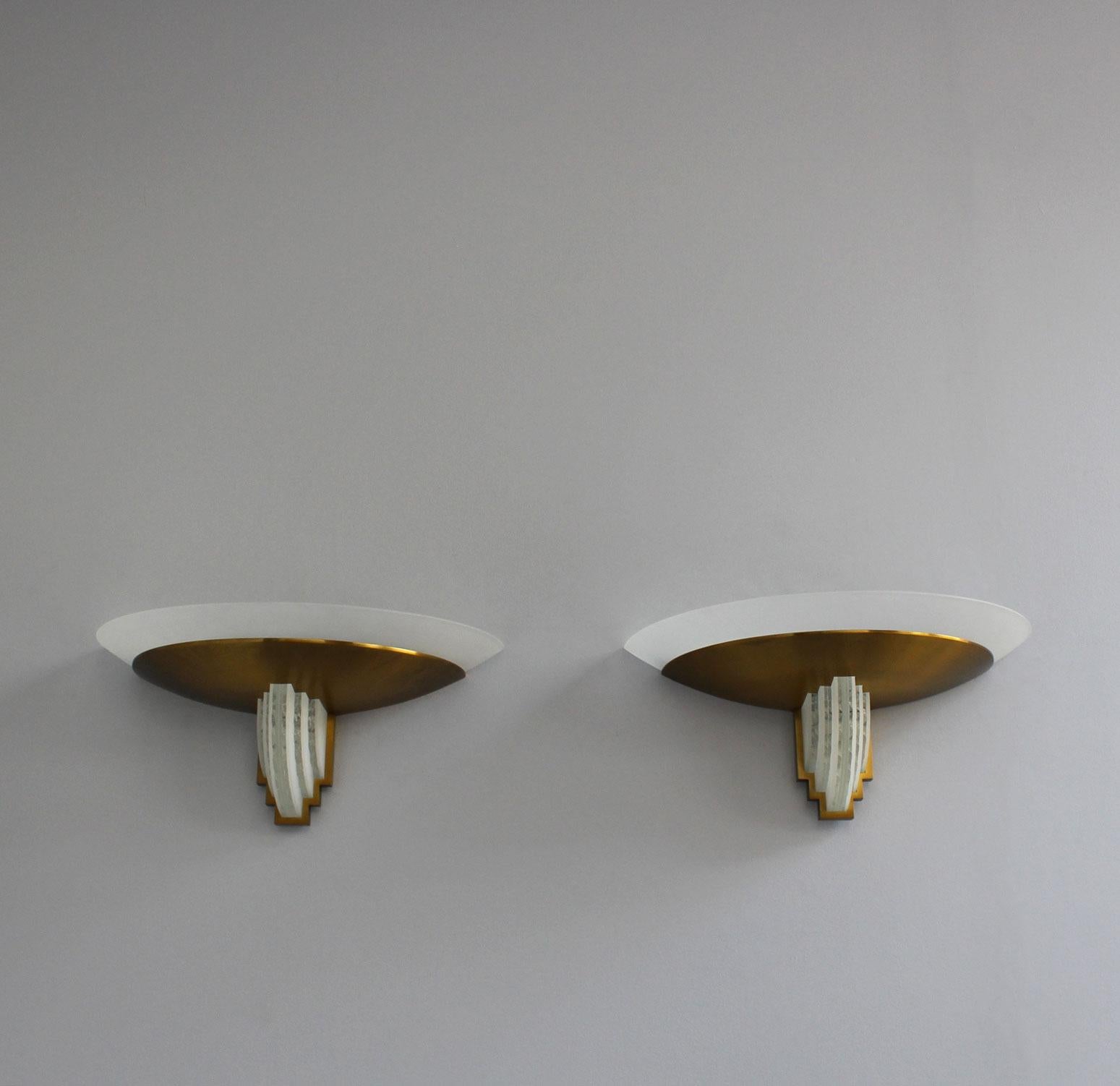 Pair of Fine French Art Deco Bronze and Cut Glass Sconces by Perzel For Sale 3