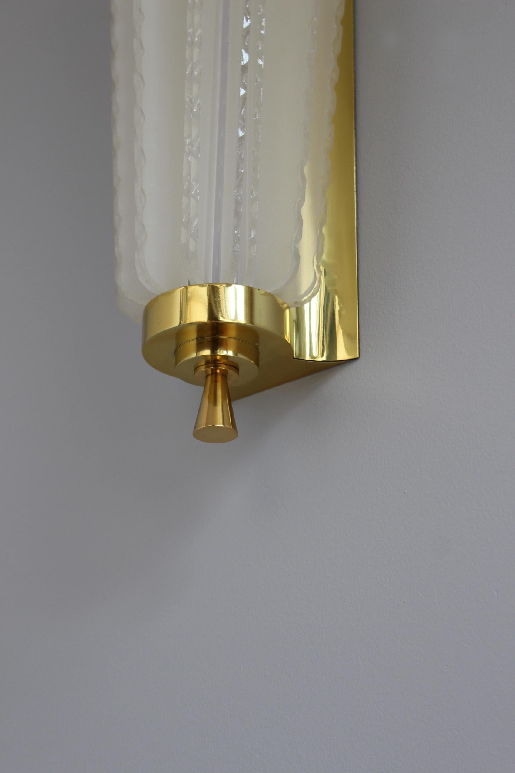 Pair of Fine French Art Deco Glass and Bronze Sconces For Sale 4