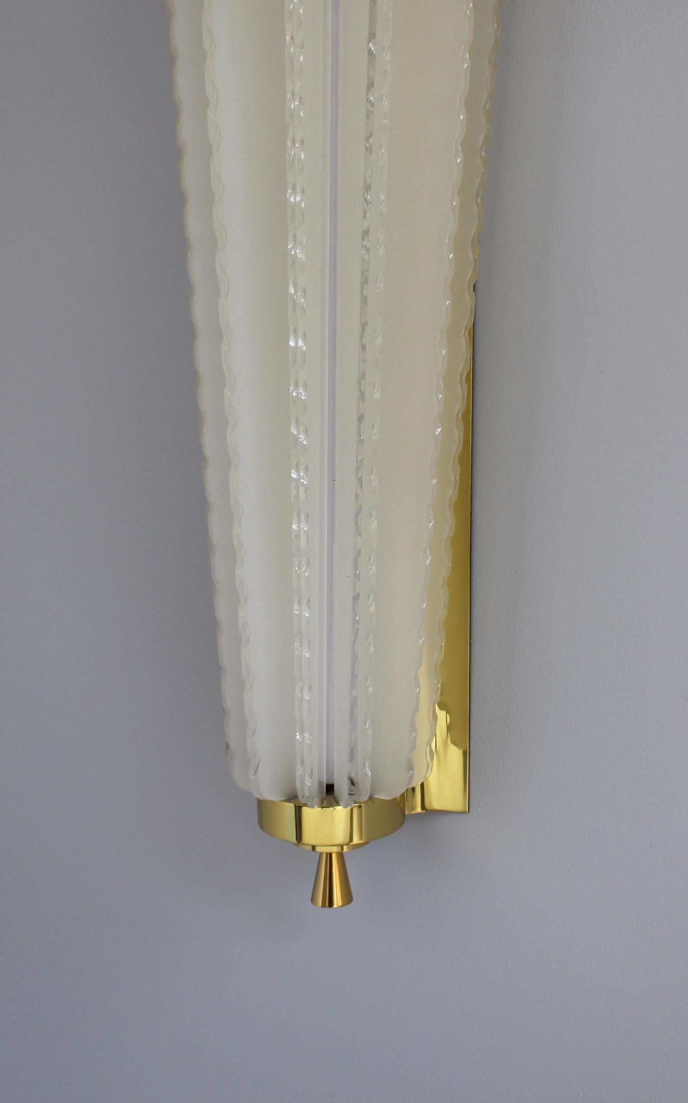 Pair of Fine French Art Deco Glass and Bronze Sconces For Sale 5